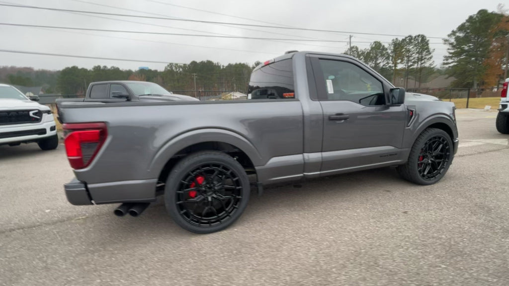 Vehicle Image 8