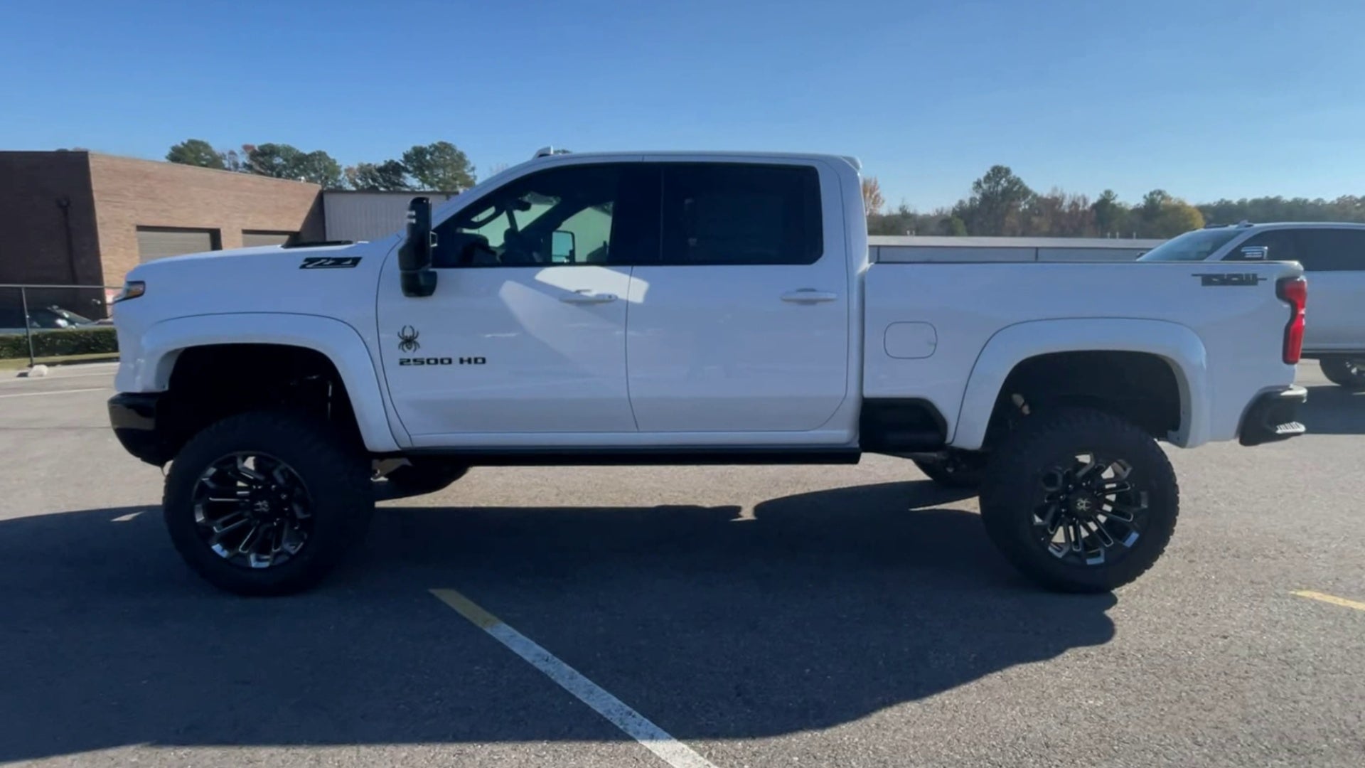 Vehicle Image 8