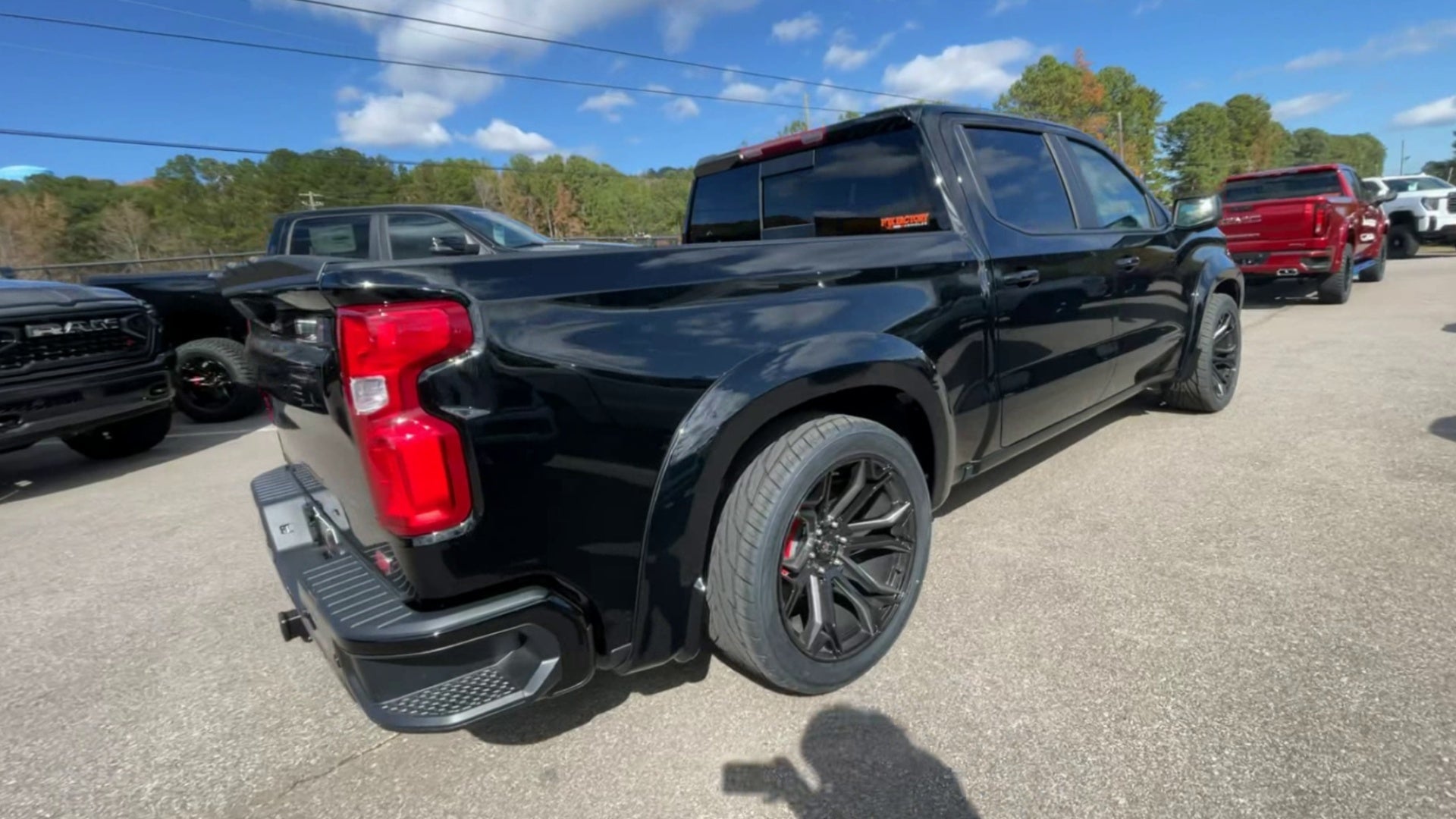 Vehicle Image 8