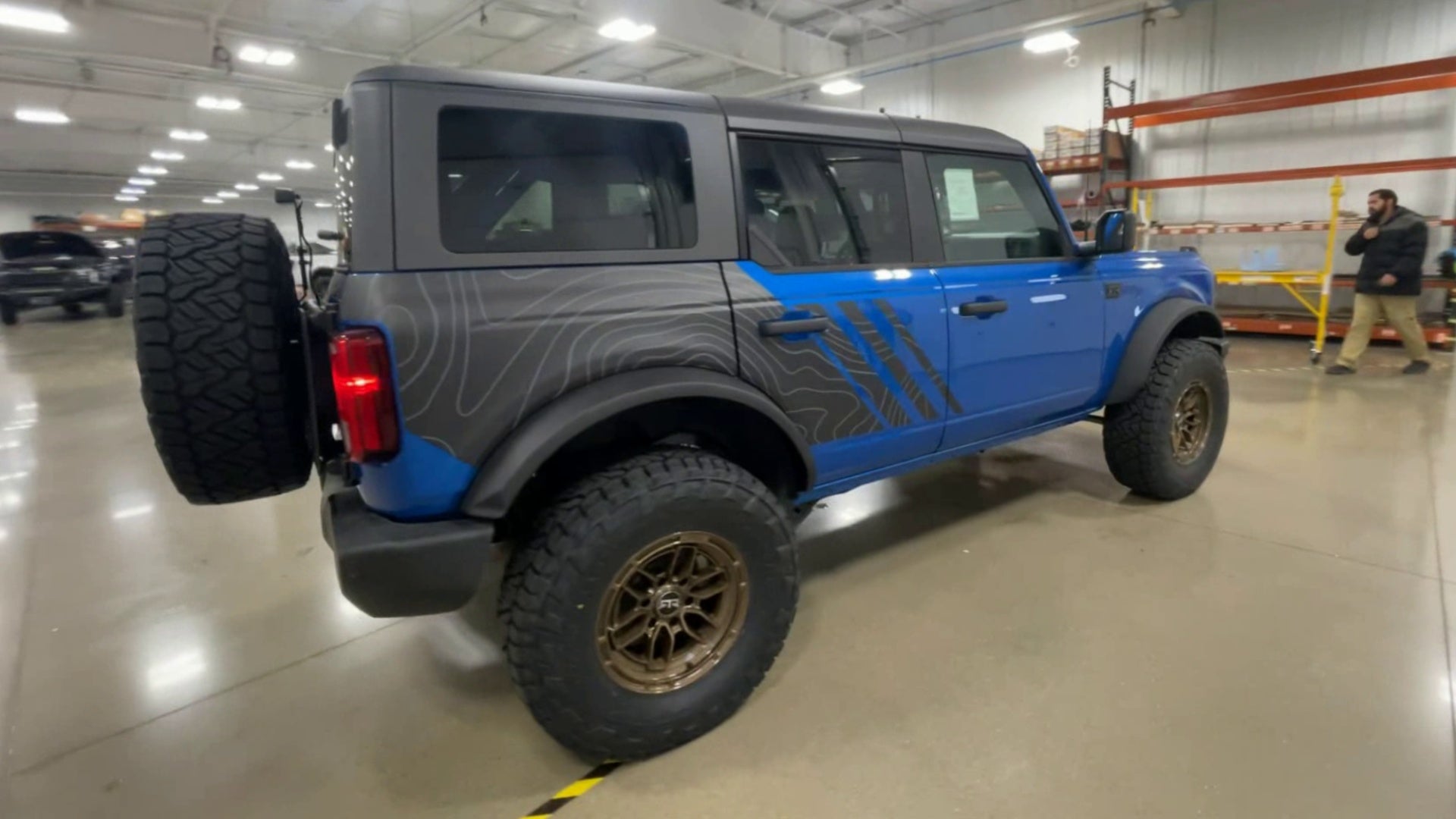Vehicle Image 8