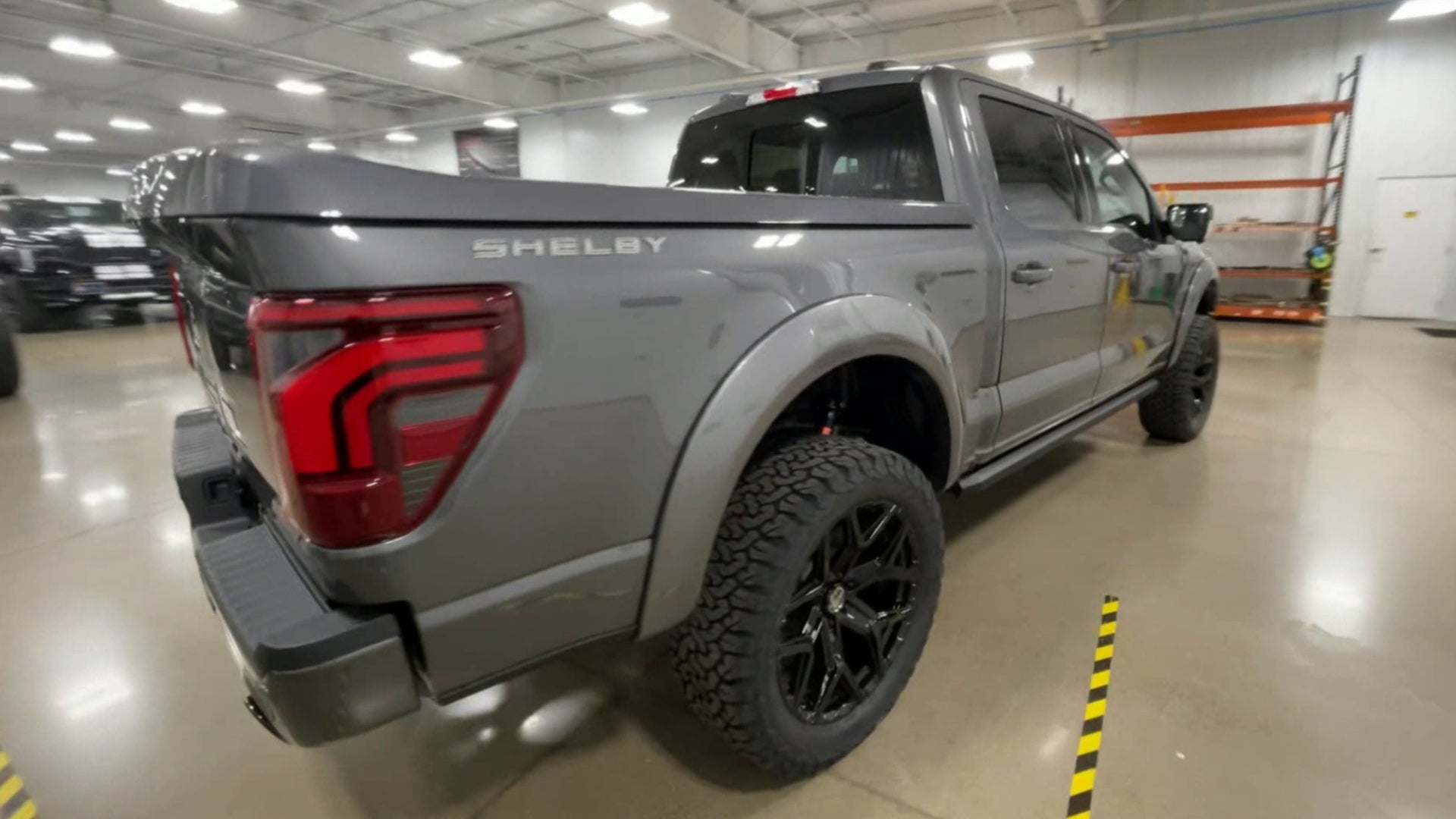 Vehicle Image 8
