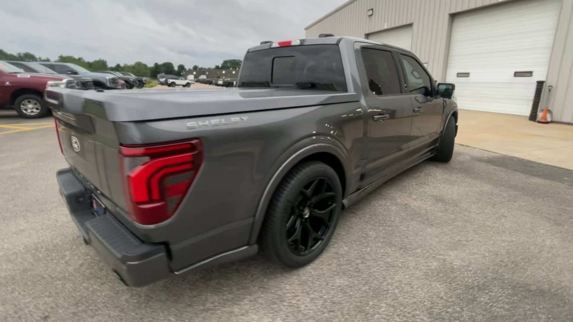 Vehicle Image 8