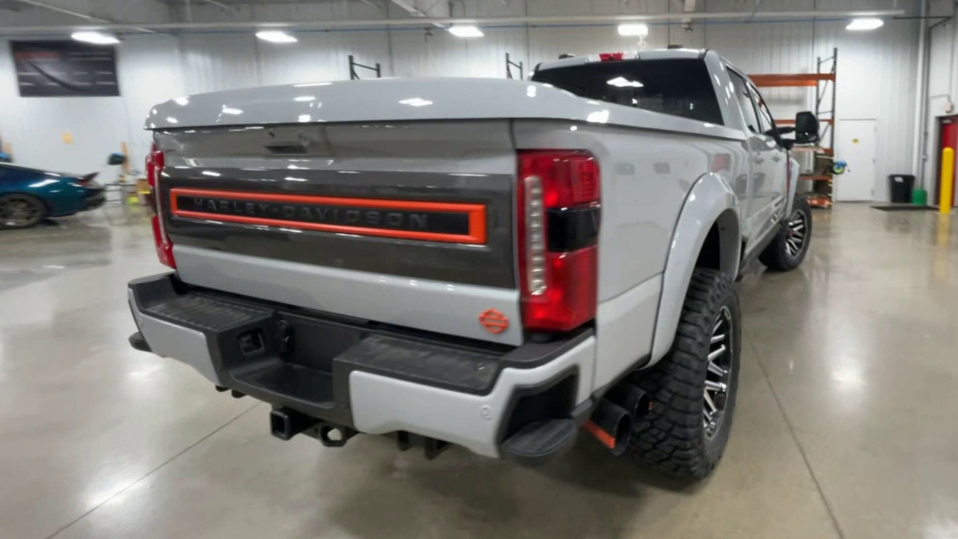 Vehicle Image 8
