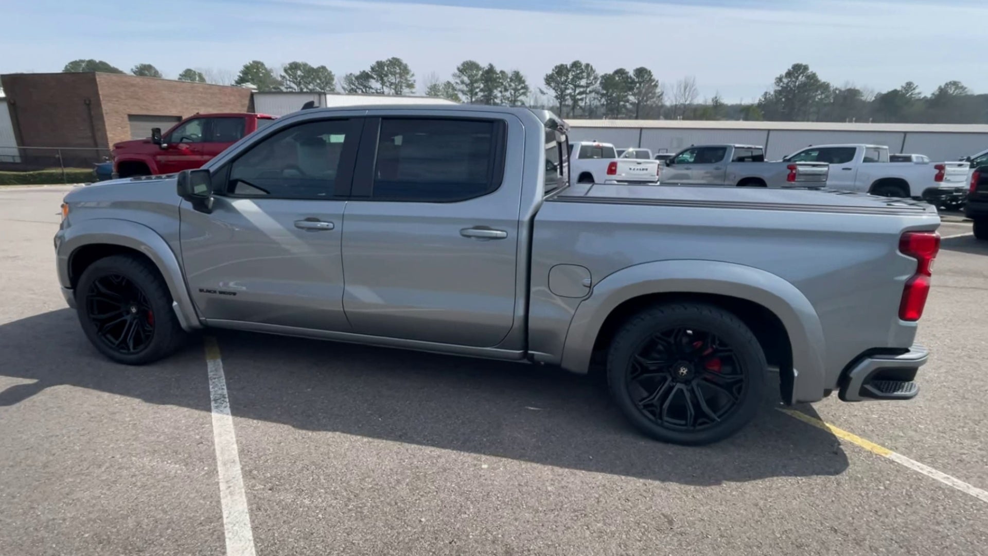 Vehicle Image 8