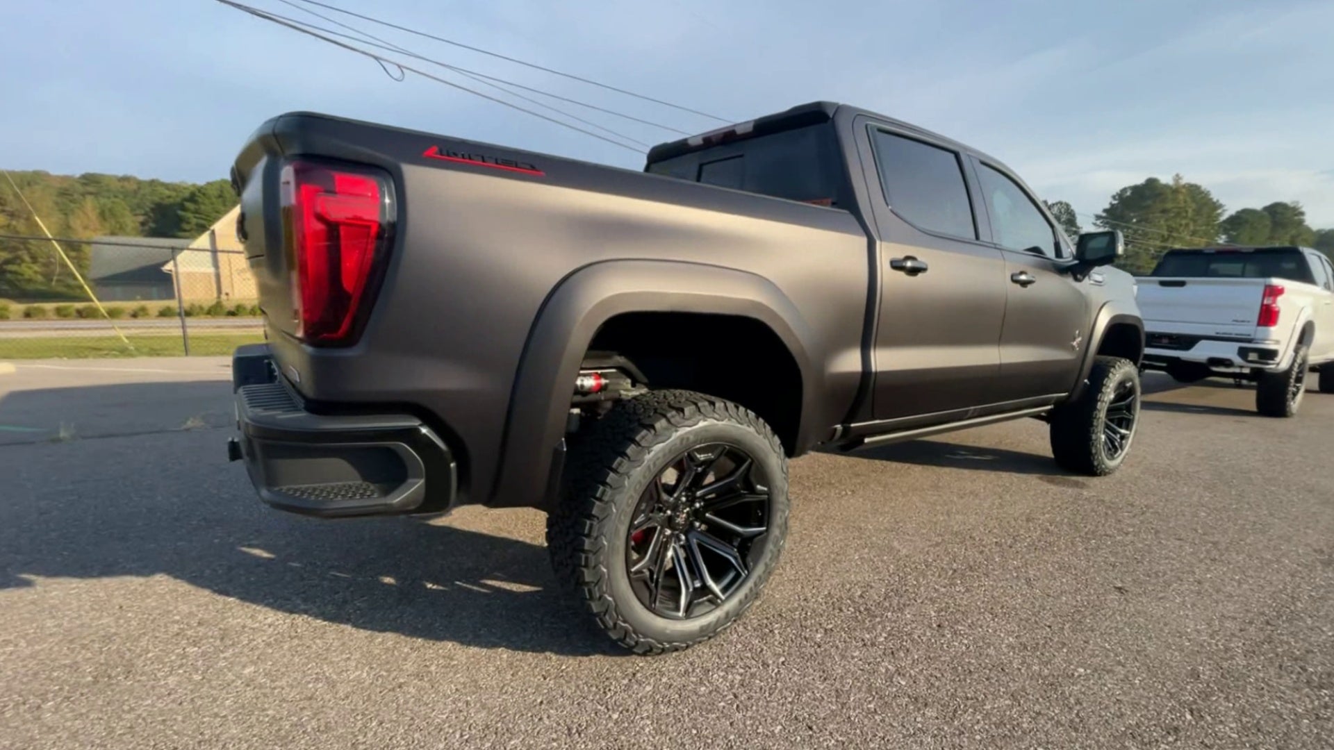 Vehicle Image 8