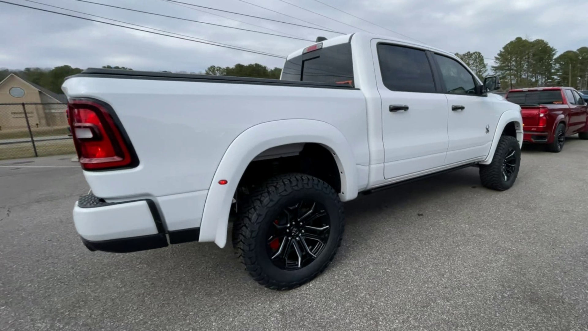 Vehicle Image 8