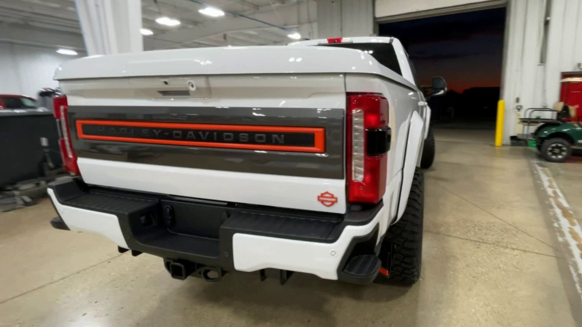 Vehicle Image 8
