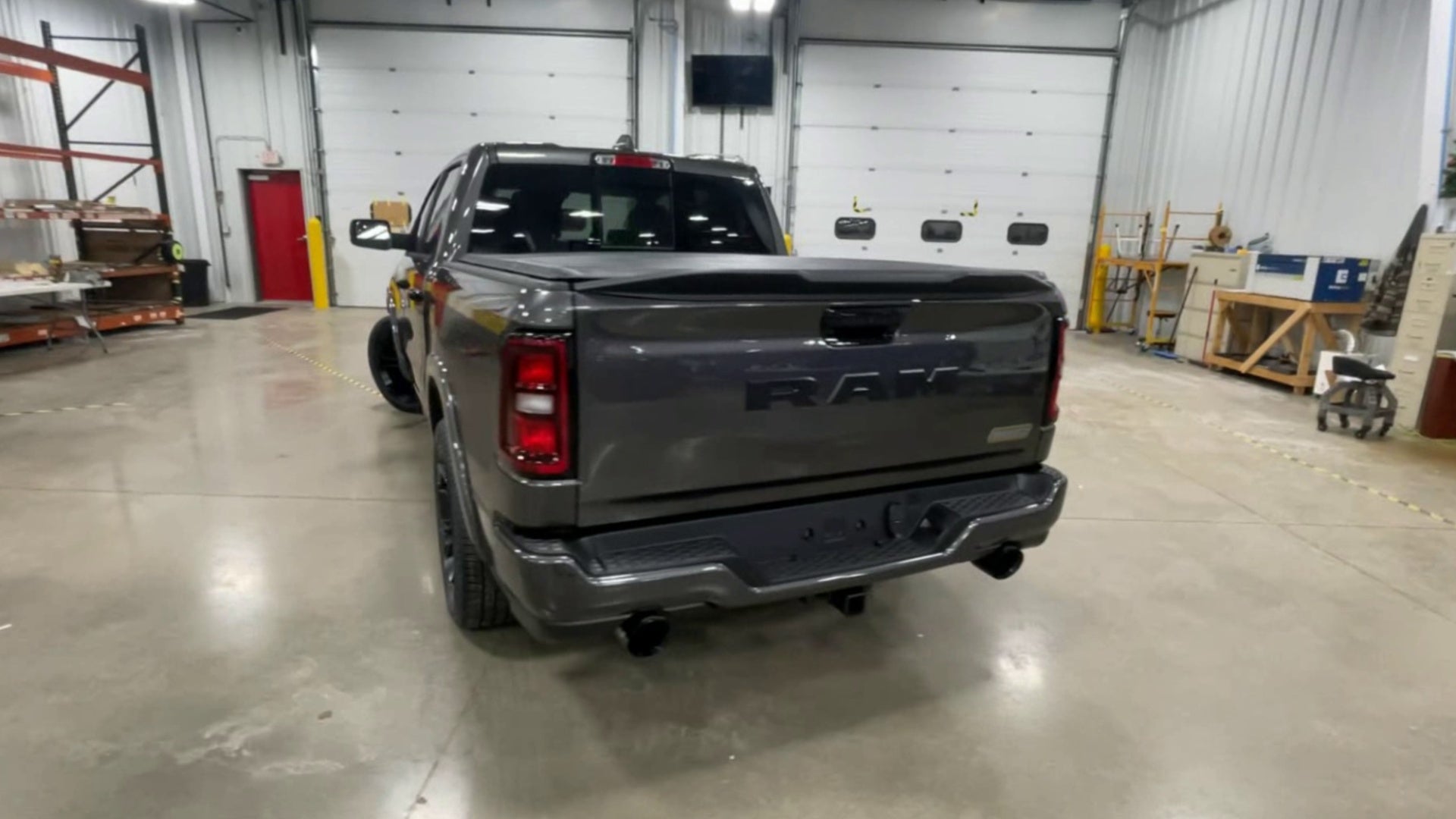 Vehicle Image 8