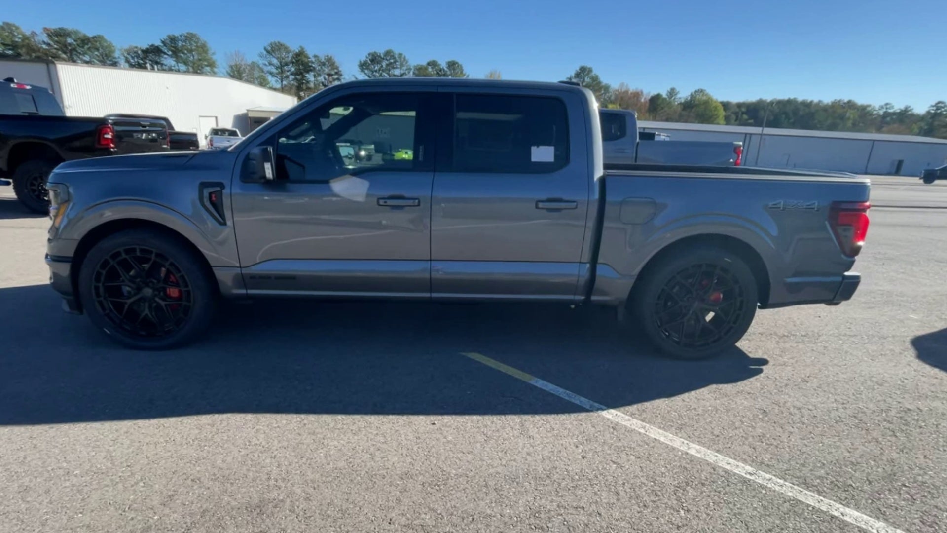 Vehicle Image 8