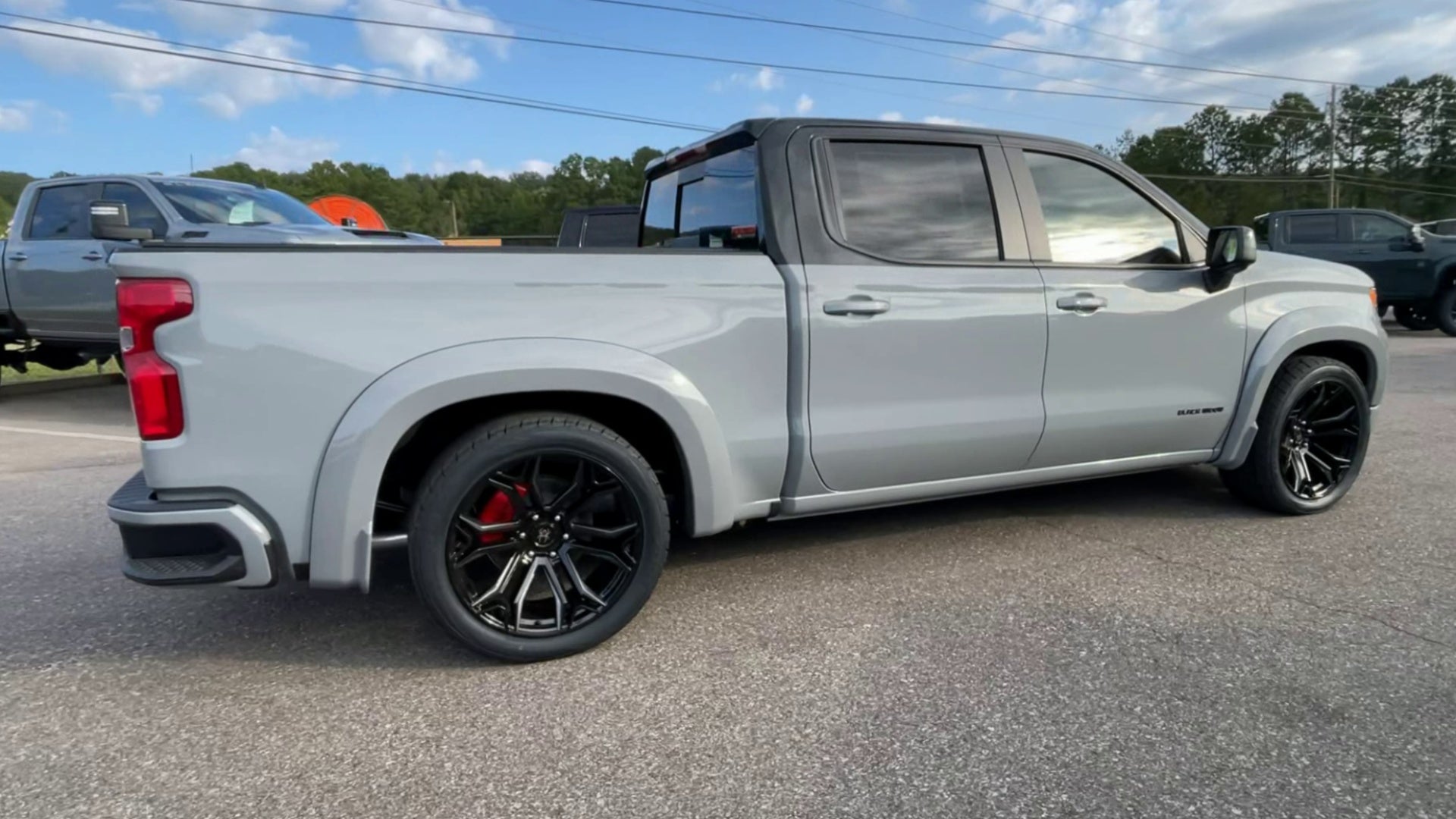 Vehicle Image 8