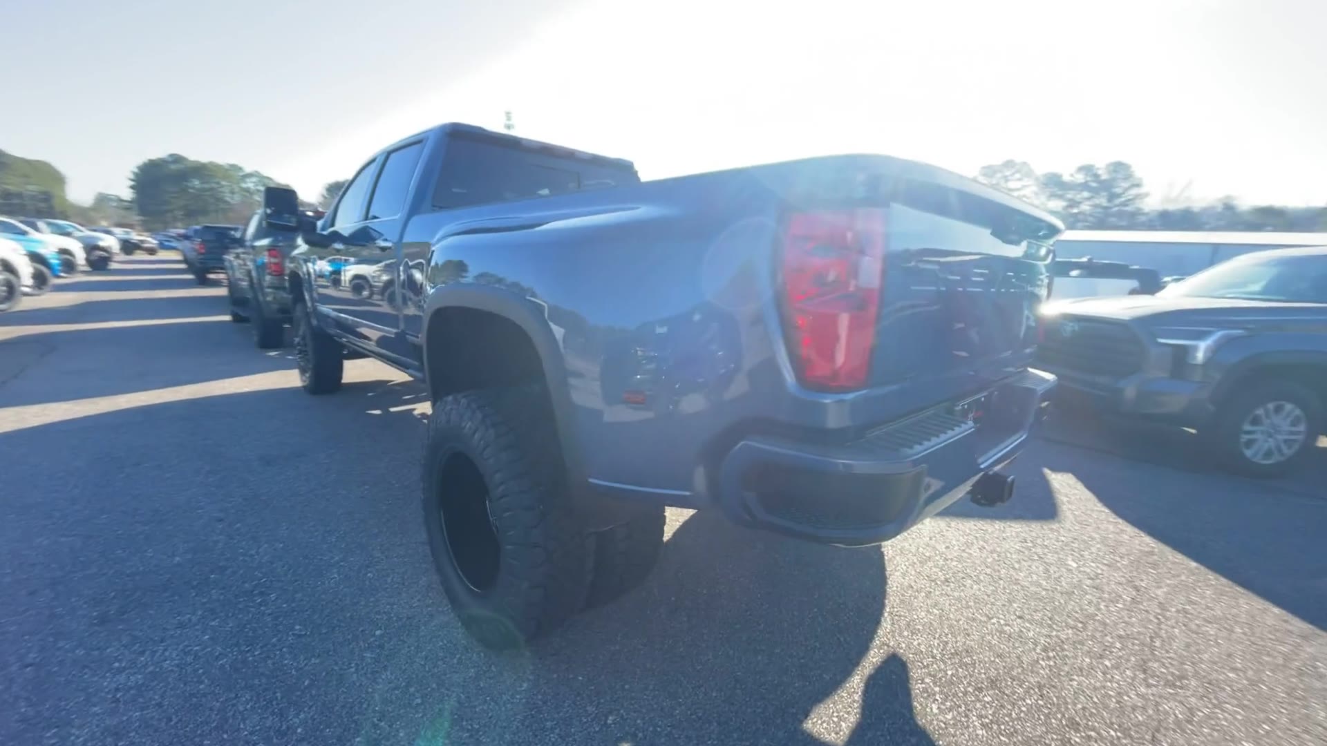 Vehicle Image 8