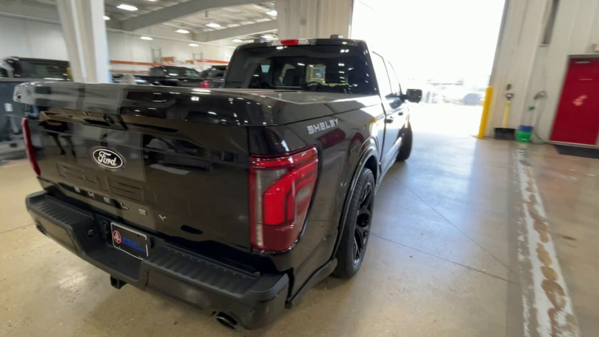 Vehicle Image 8