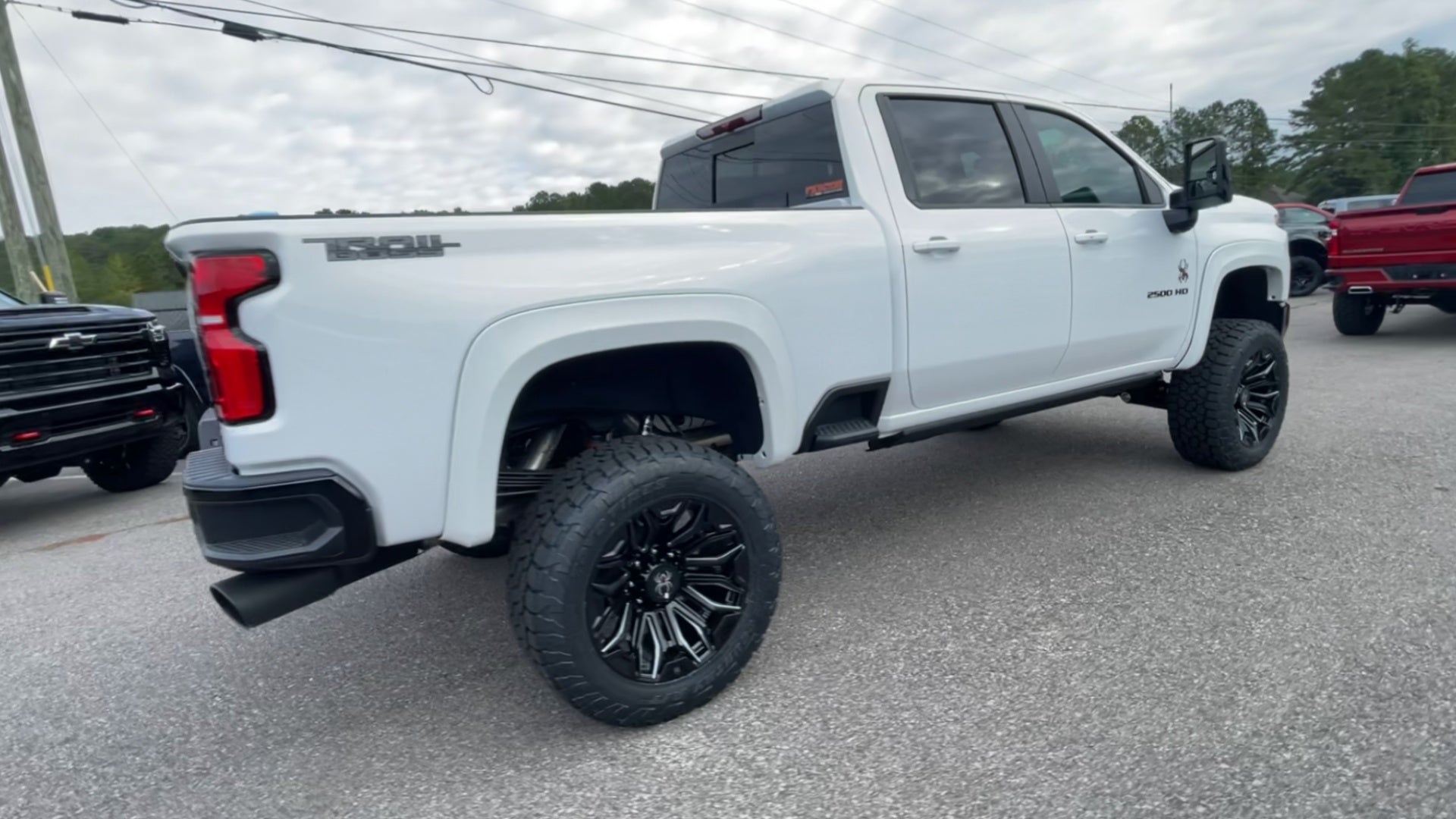 Vehicle Image 8