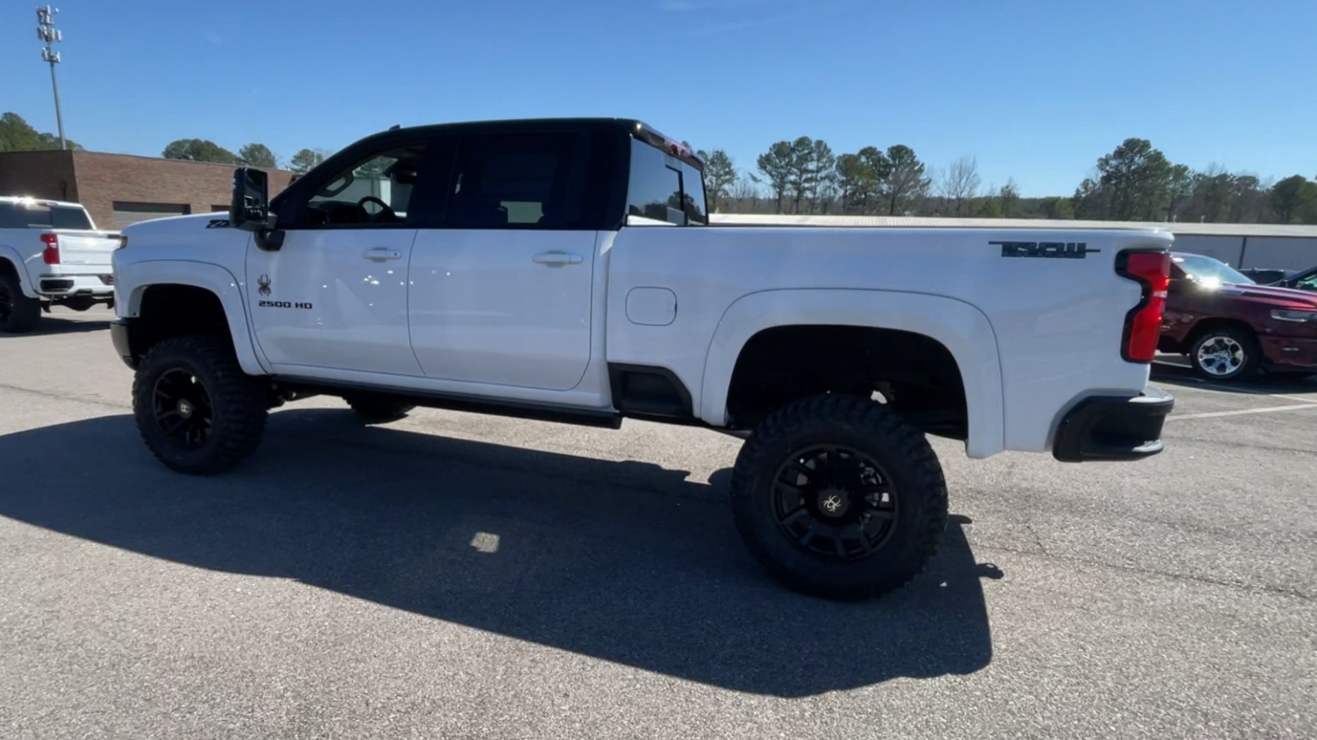 Vehicle Image 8