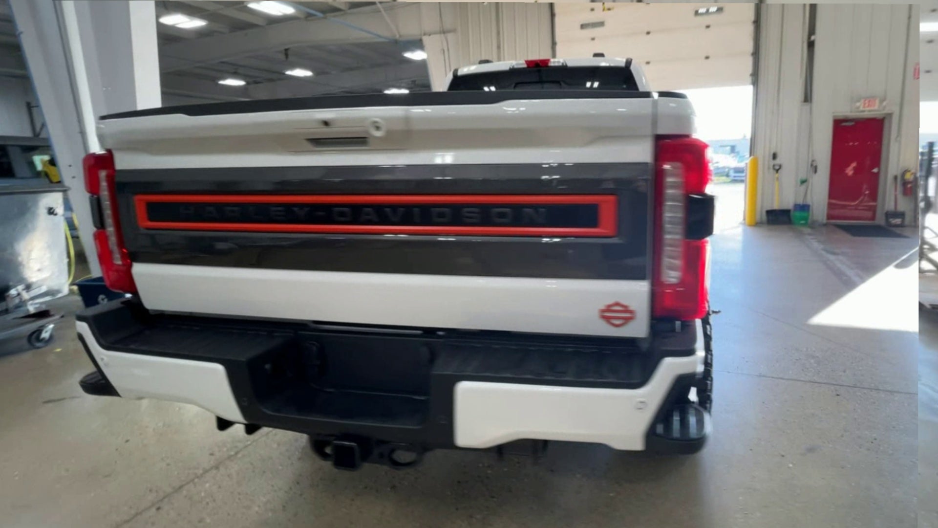 Vehicle Image 8