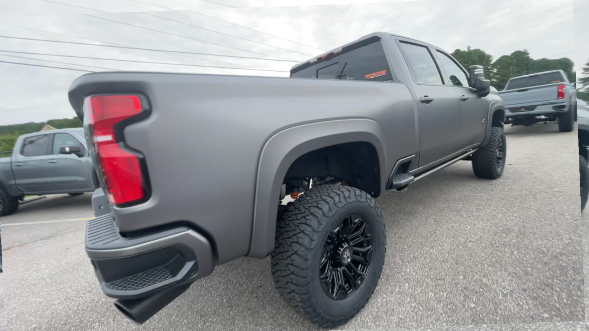 Vehicle Image 8