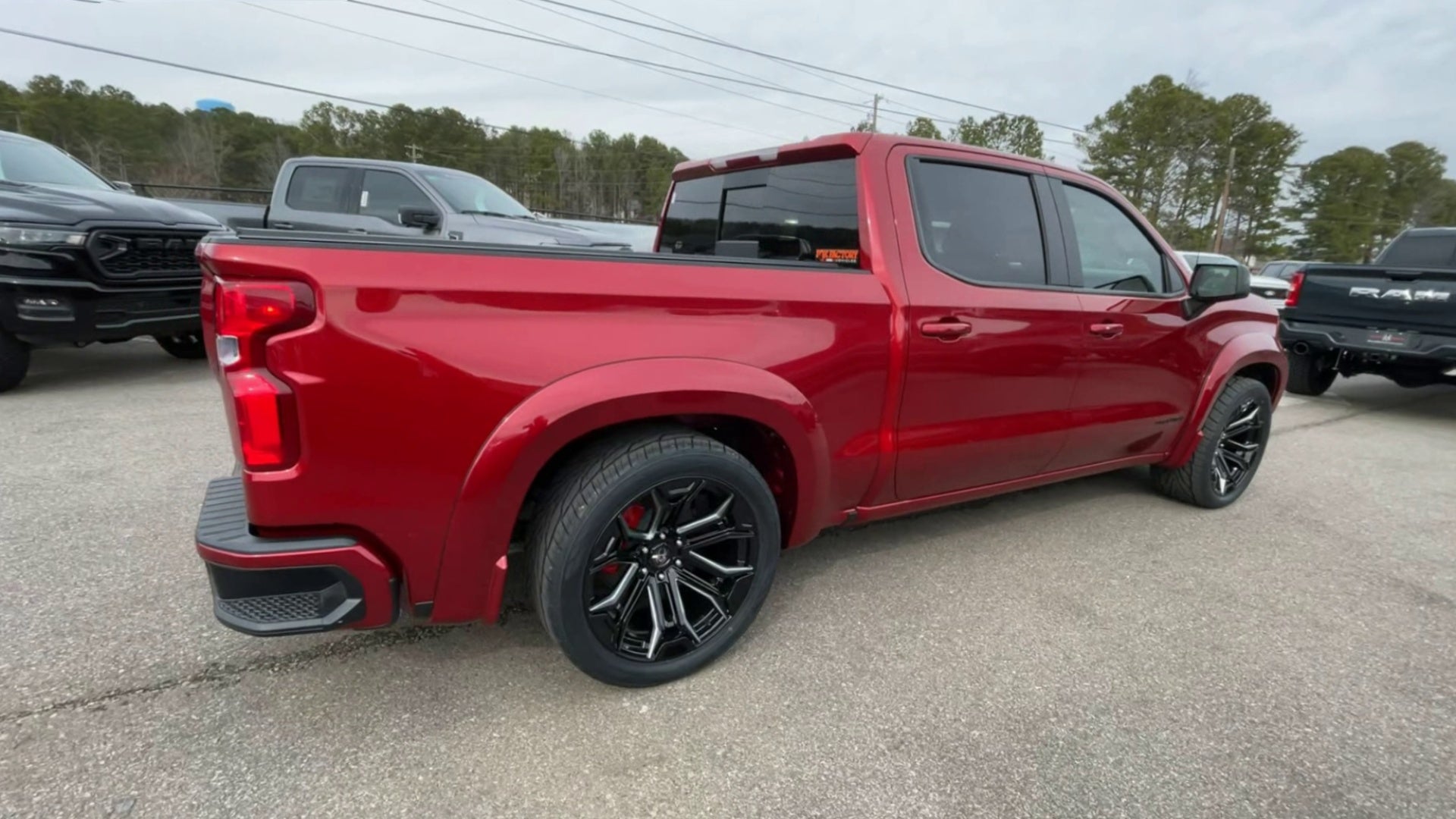 Vehicle Image 8