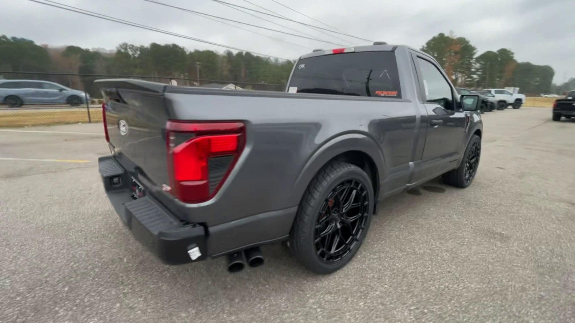 Vehicle Image 8