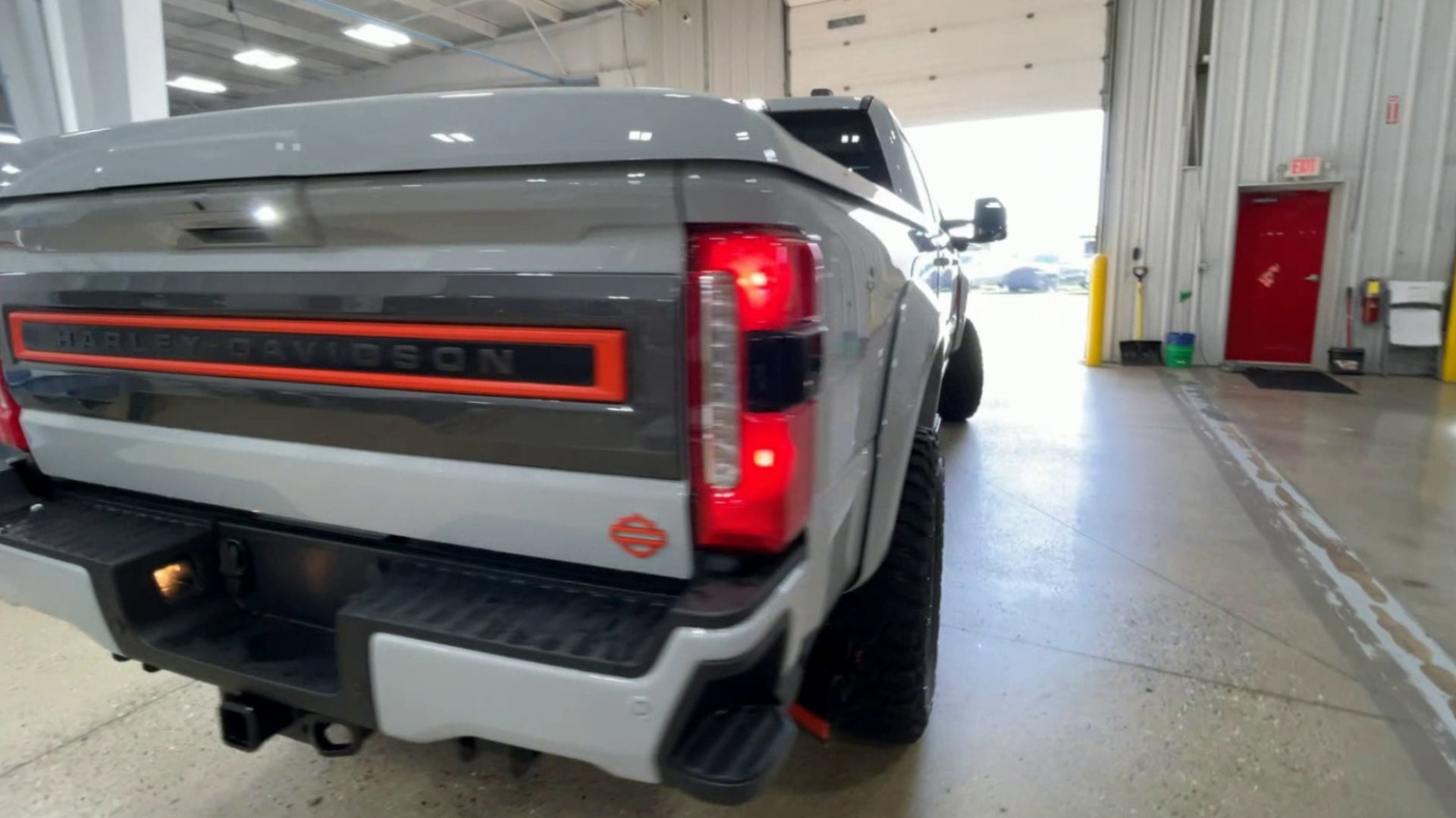 Vehicle Image 8
