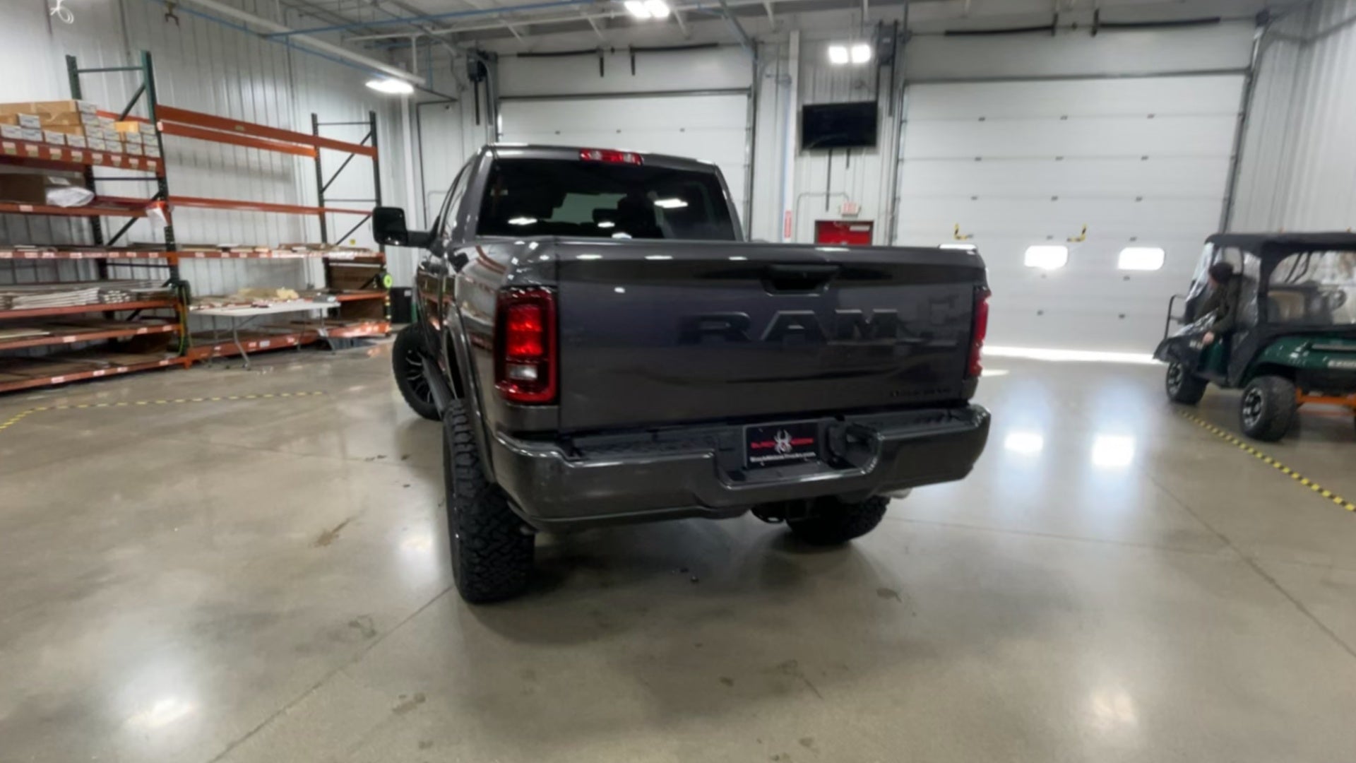 Vehicle Image 8