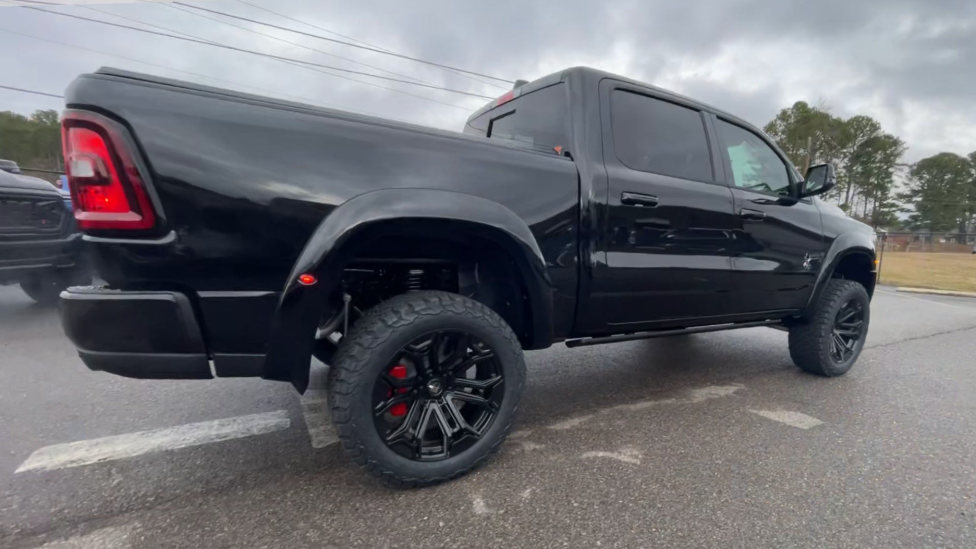 Vehicle Image 8