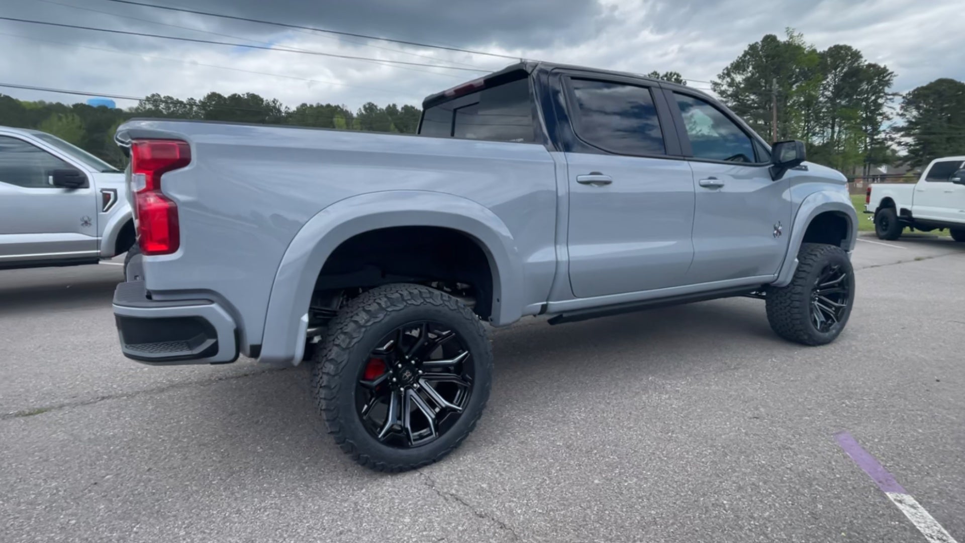 Vehicle Image 8