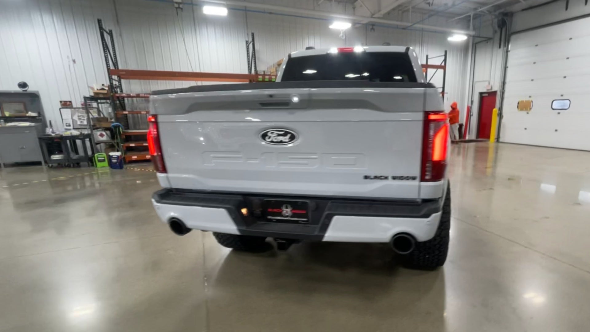 Vehicle Image 8