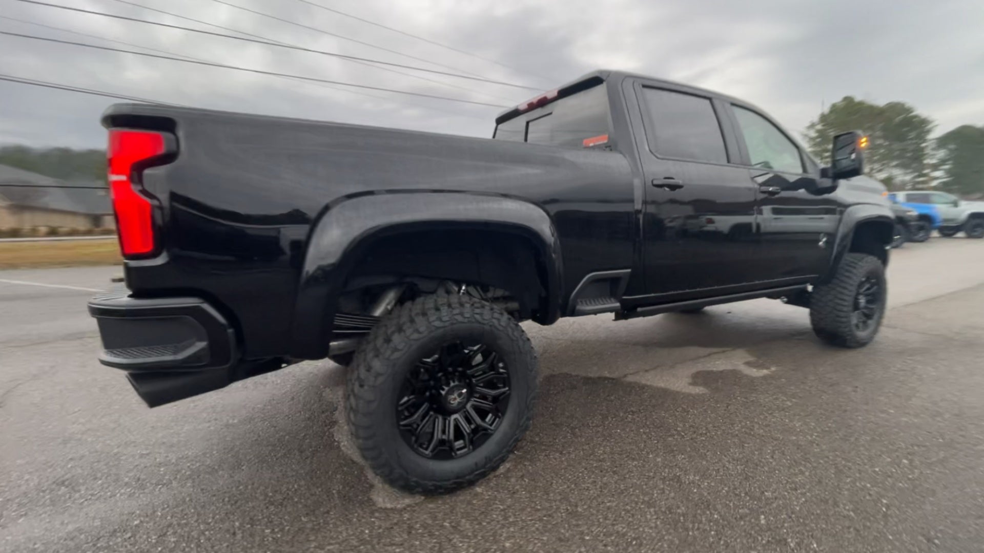 Vehicle Image 8