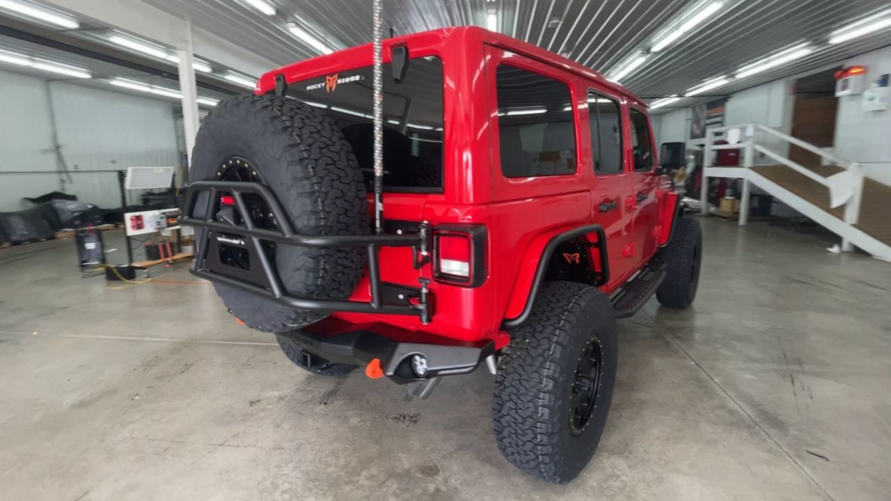 Vehicle Image 8