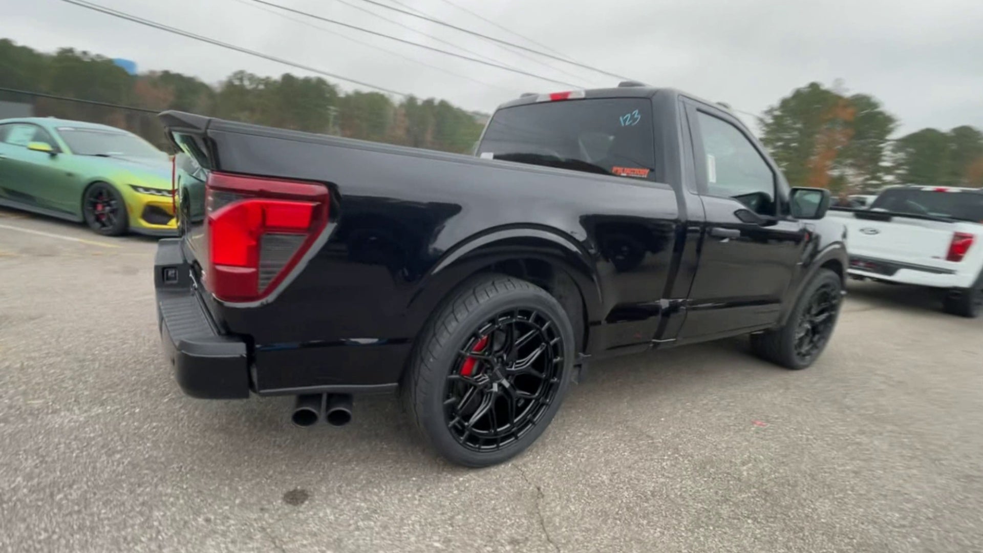 Vehicle Image 8