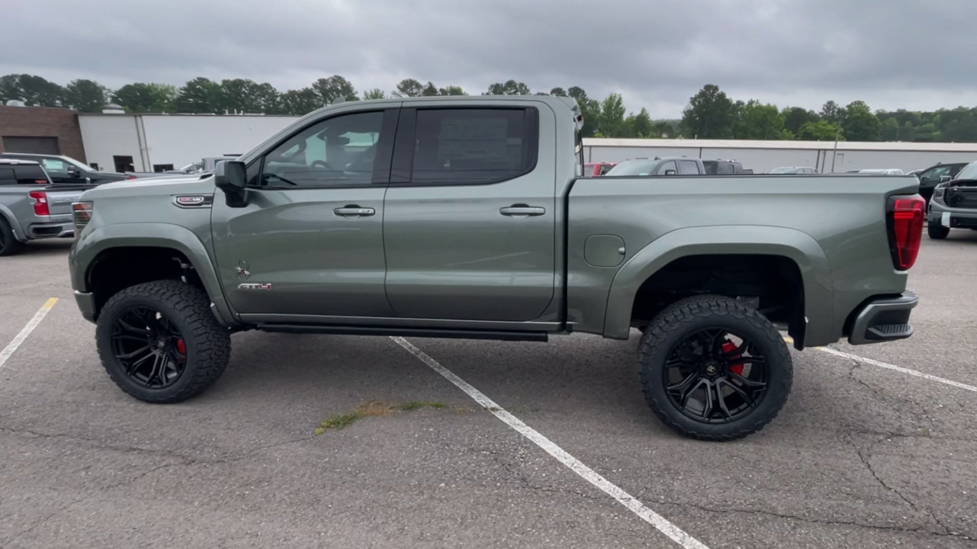 Vehicle Image 8