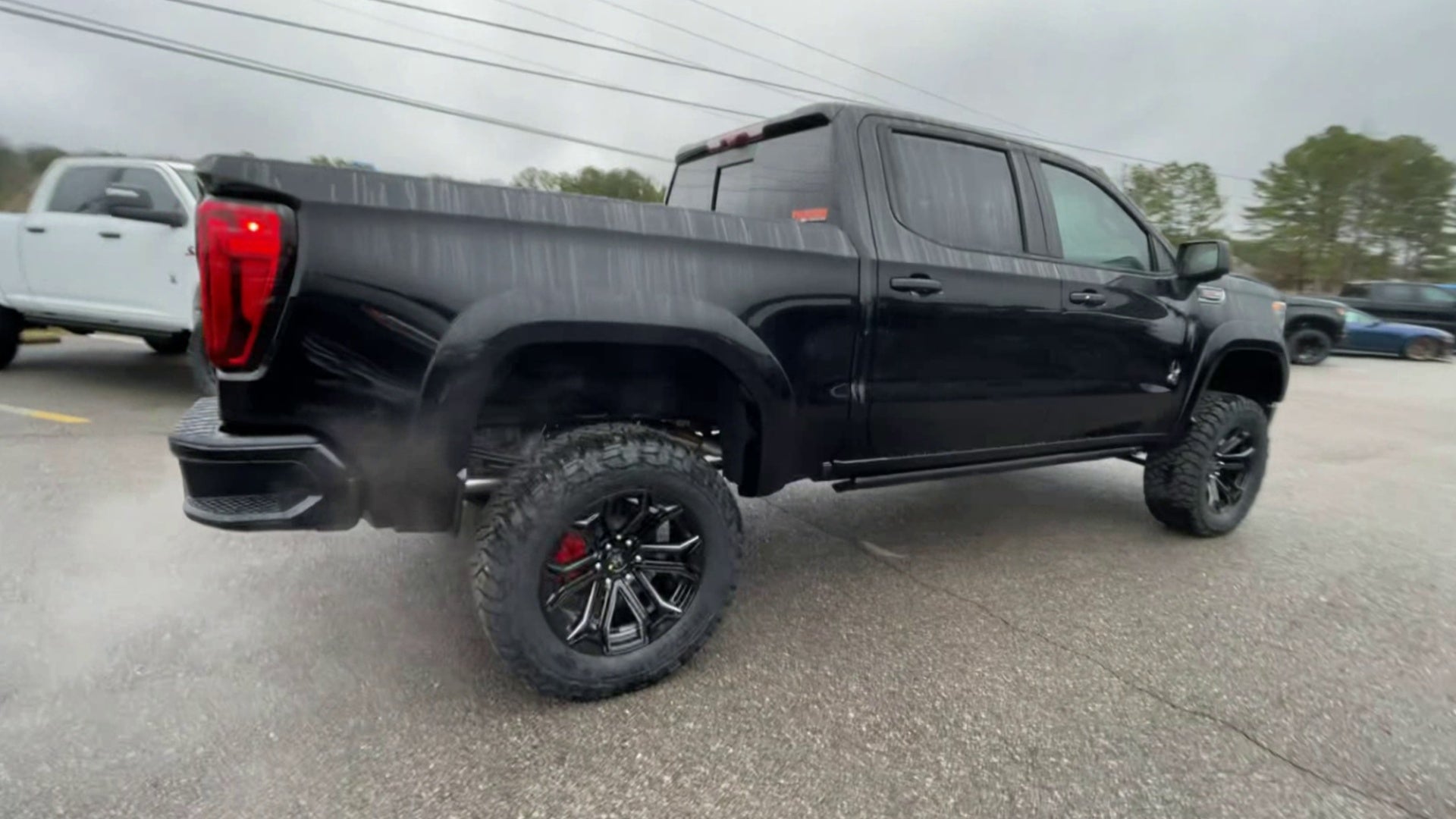 Vehicle Image 8
