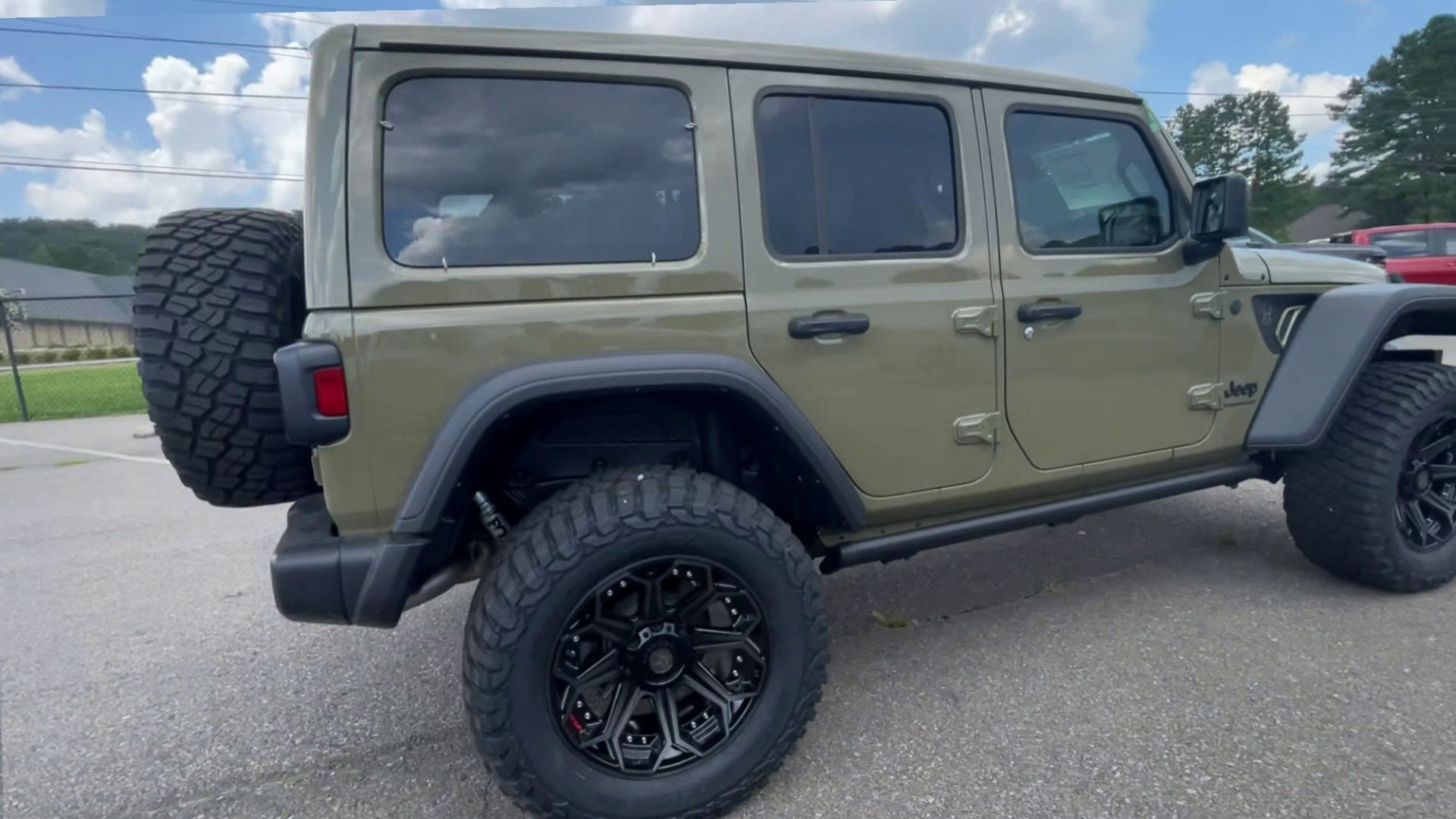 Vehicle Image 8