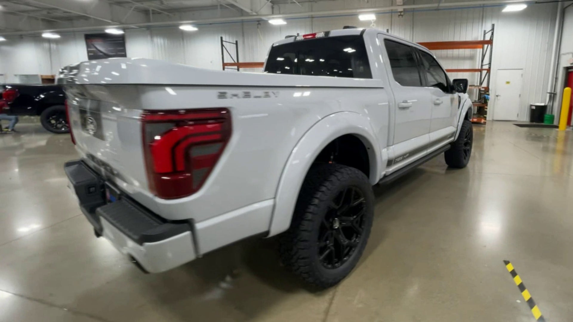 Vehicle Image 8