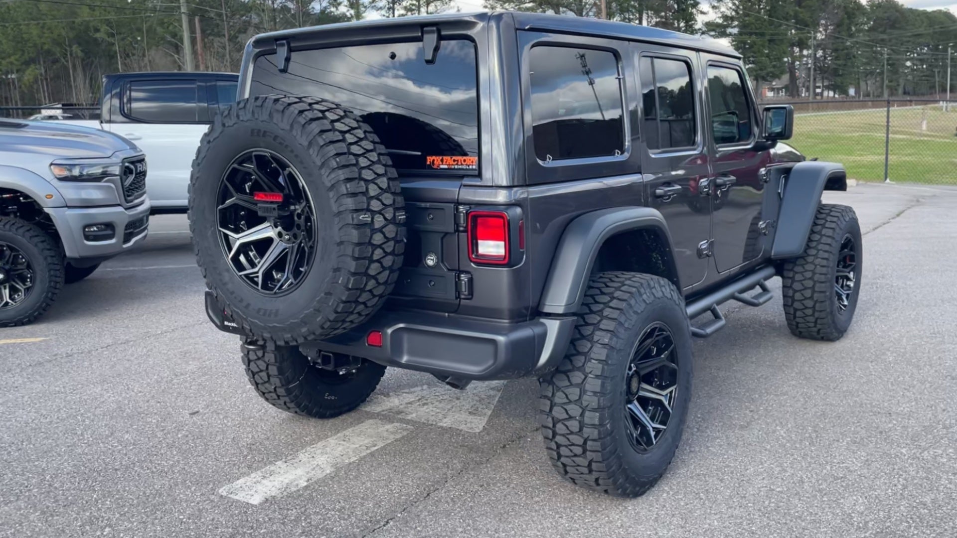 Vehicle Image 8