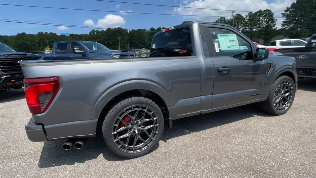 Vehicle Image 8
