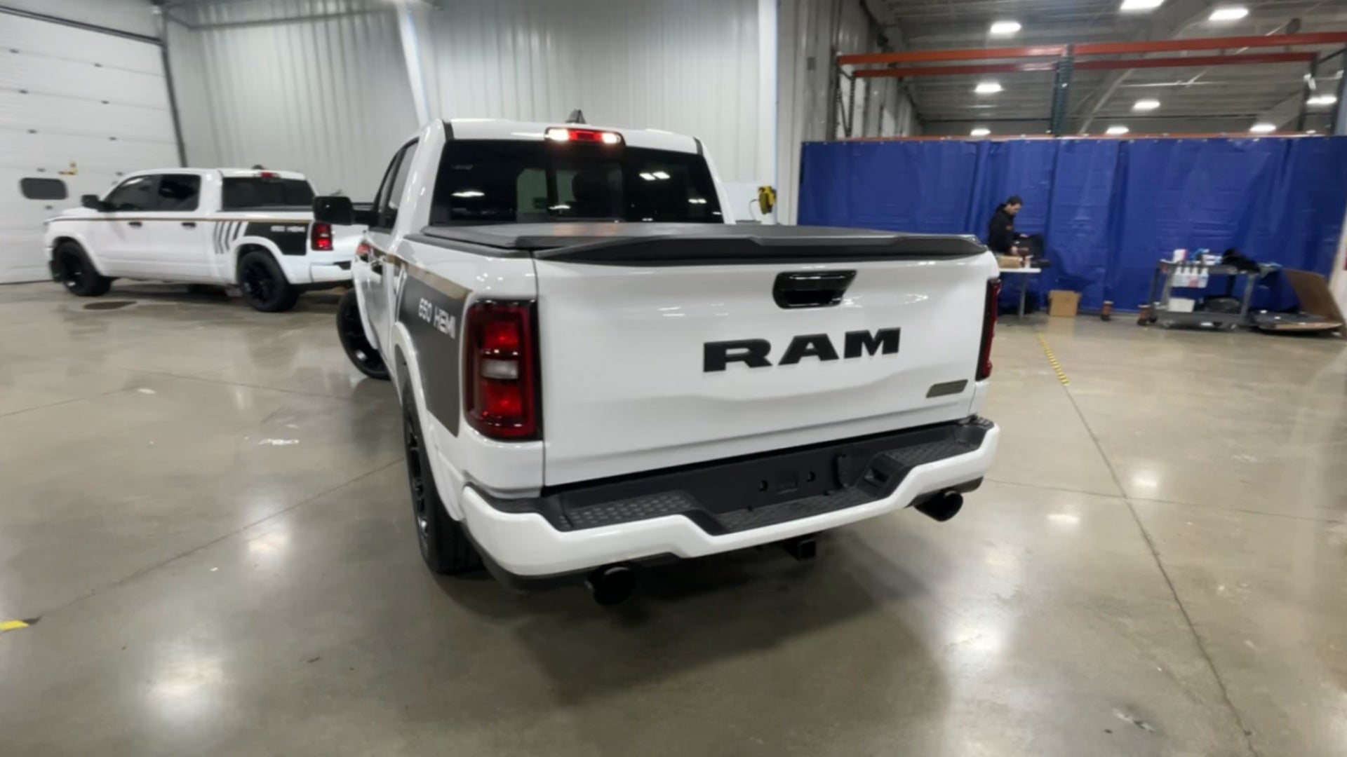 Vehicle Image 8