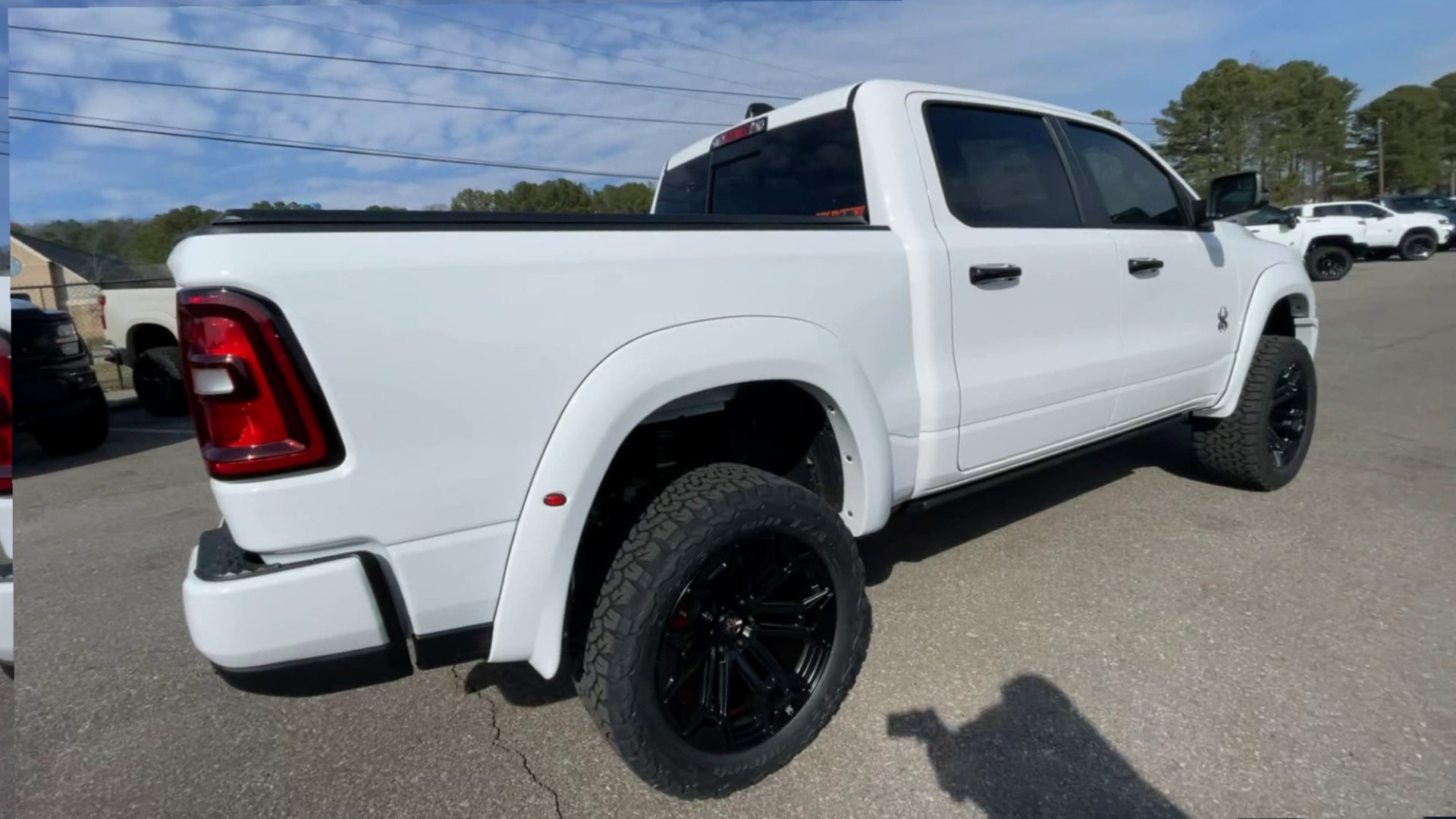 Vehicle Image 8