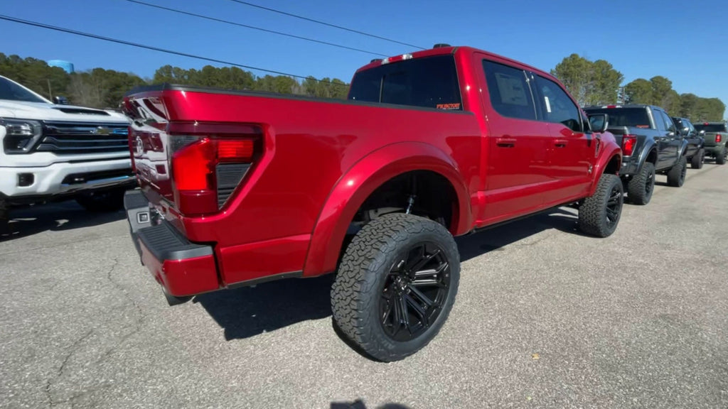 Vehicle Image 8