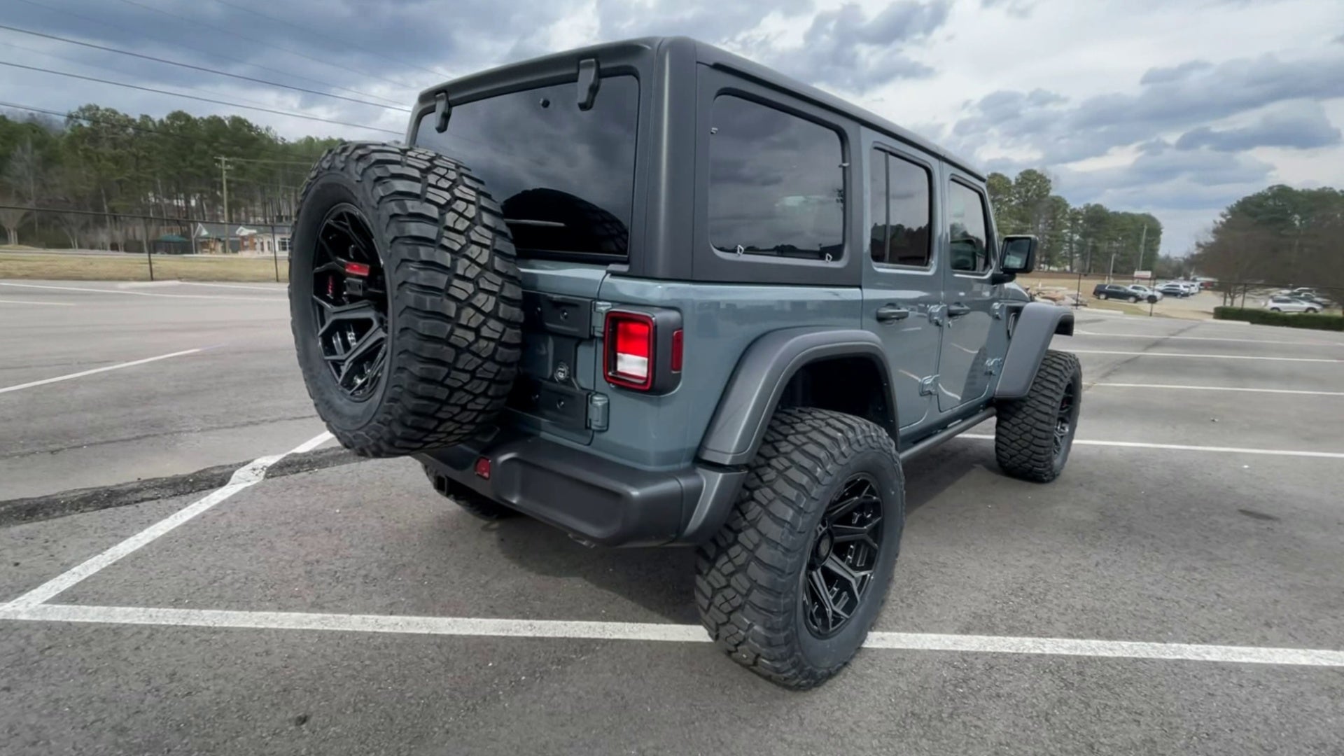 Vehicle Image 8