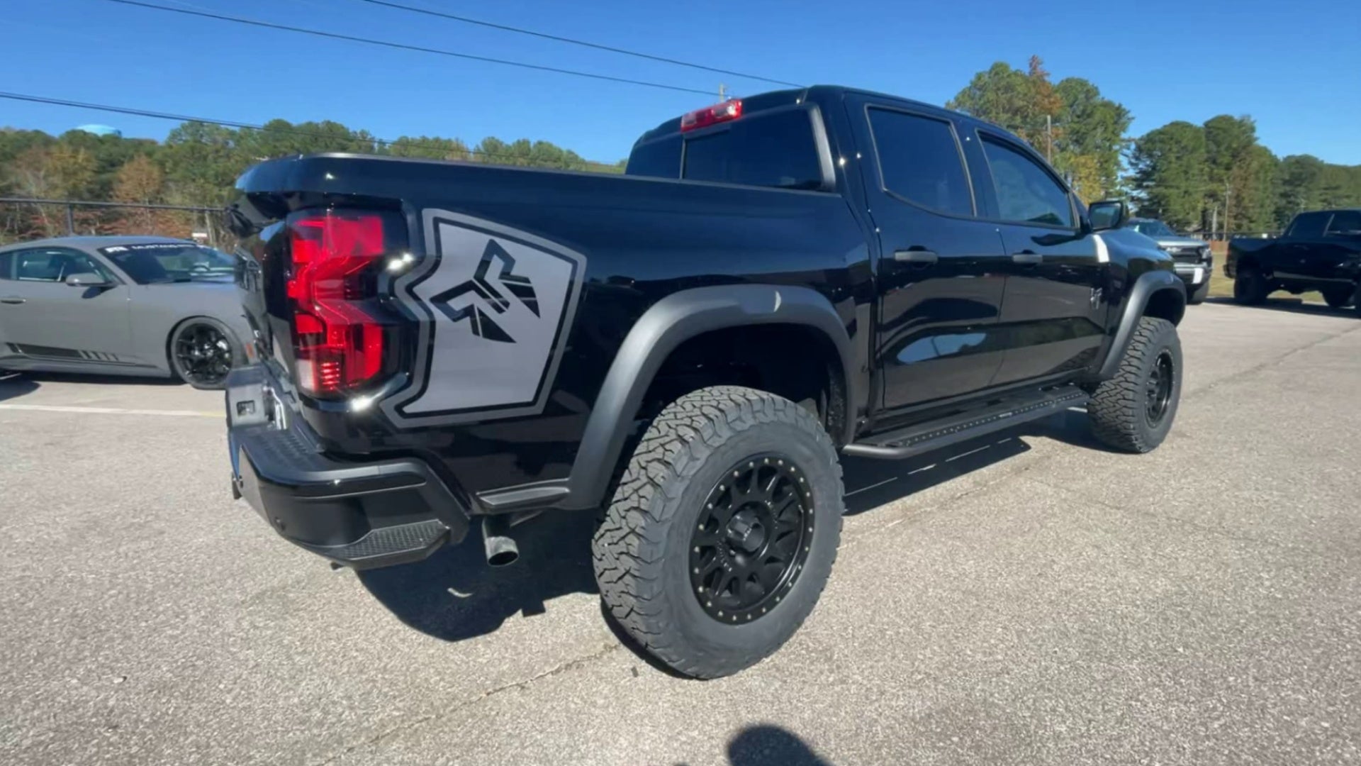 Vehicle Image 8