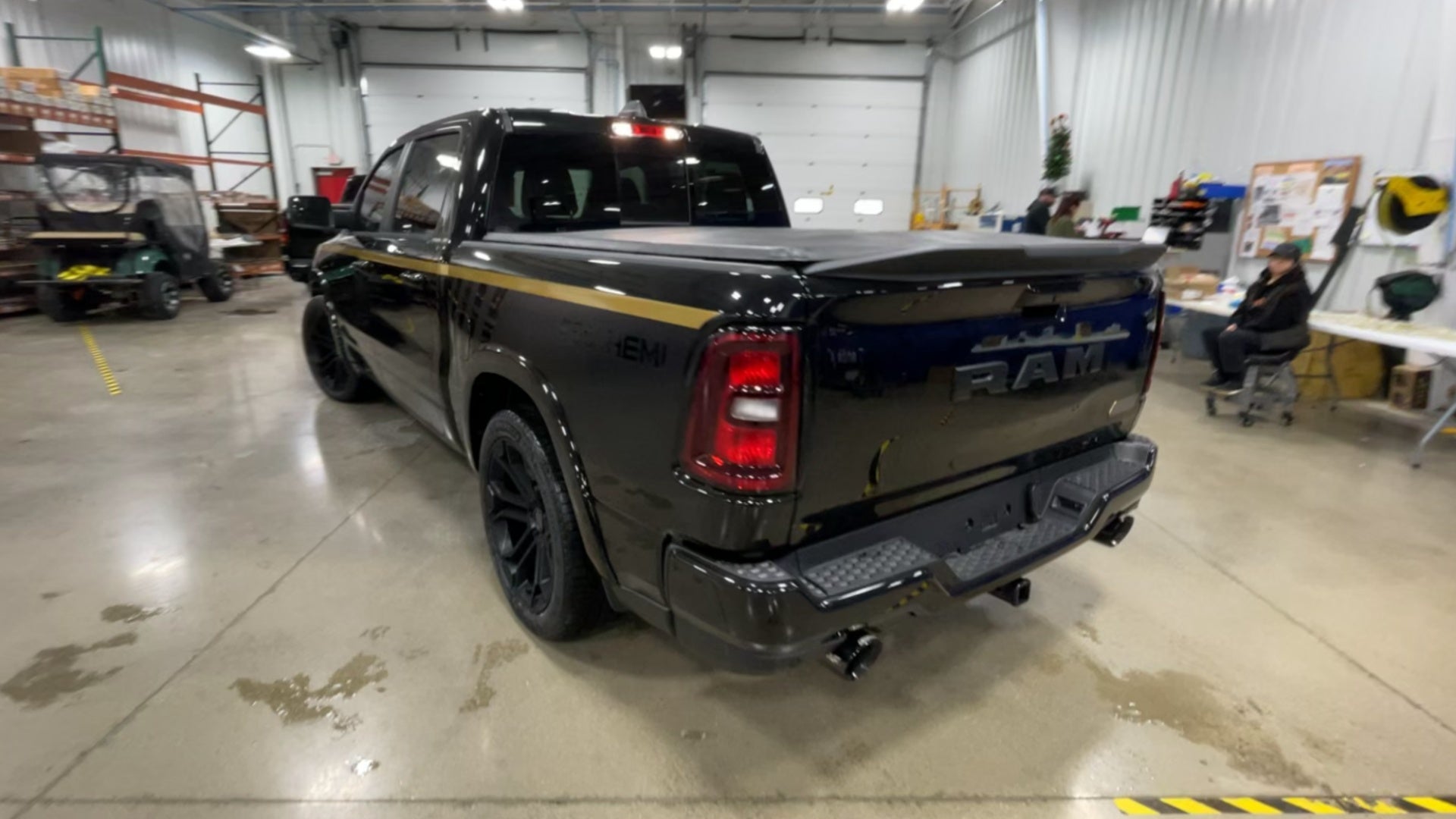 Vehicle Image 8