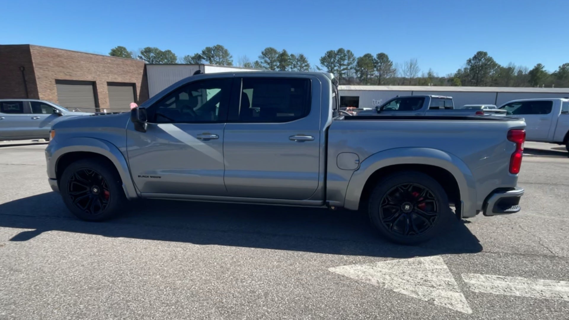 Vehicle Image 8