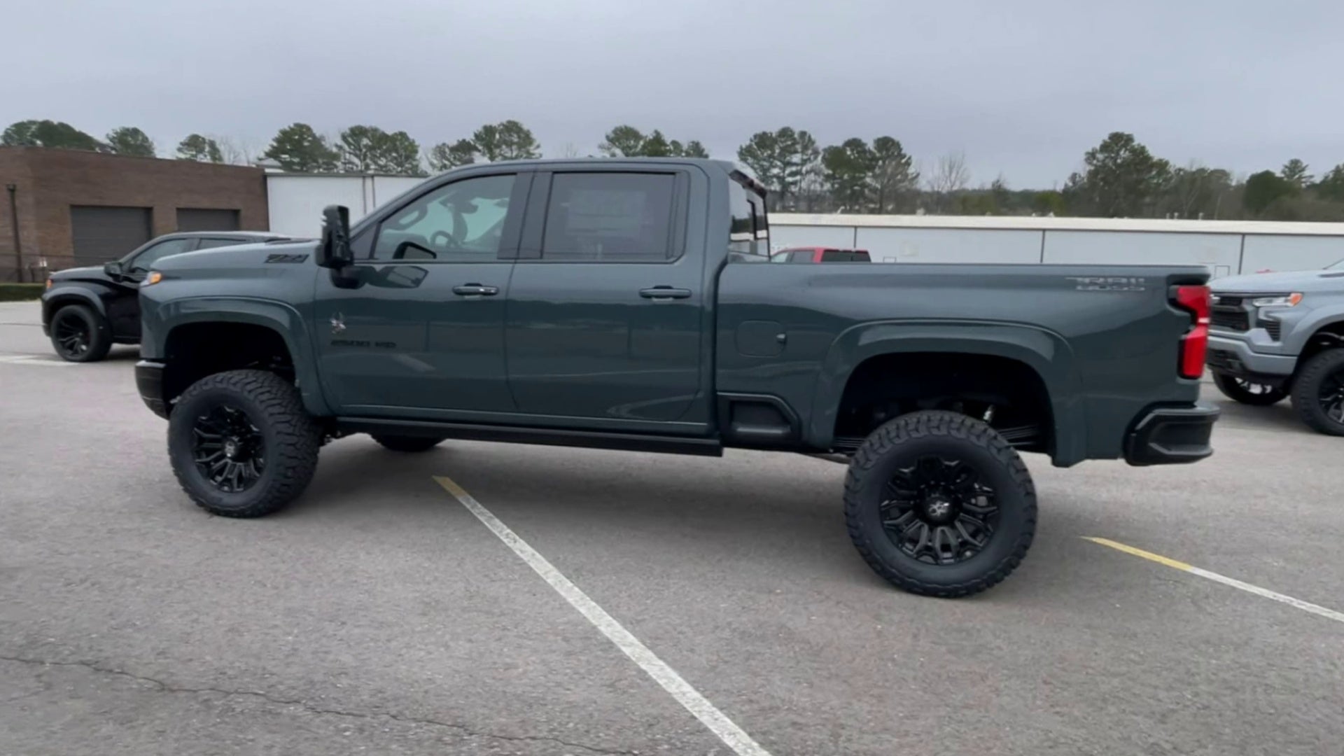 Vehicle Image 8