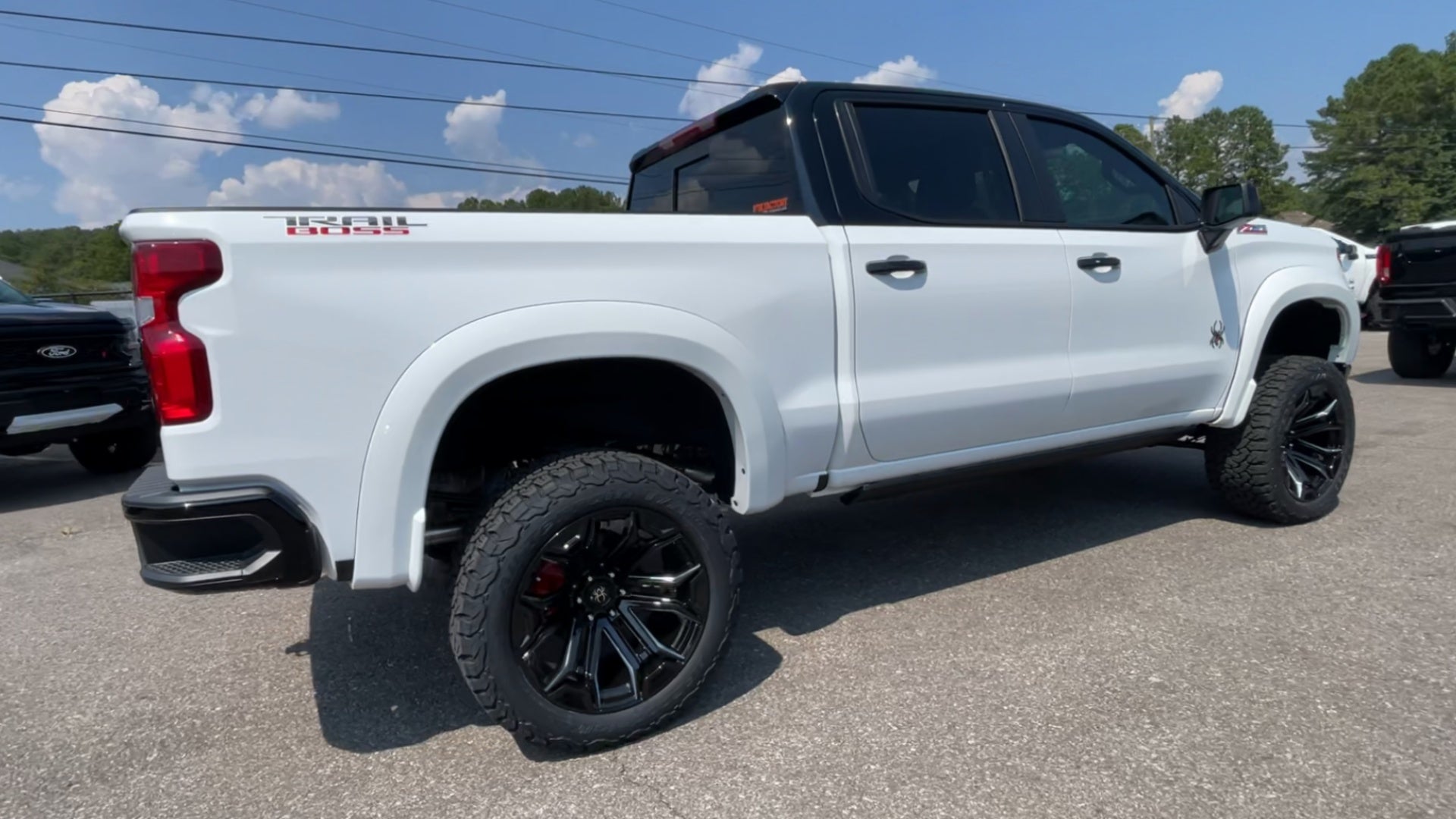 Vehicle Image 8