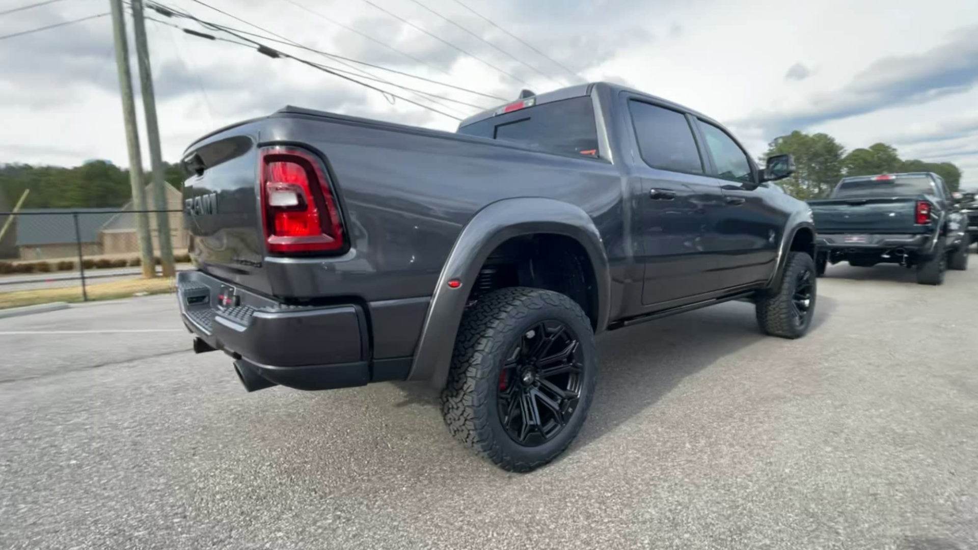 Vehicle Image 8