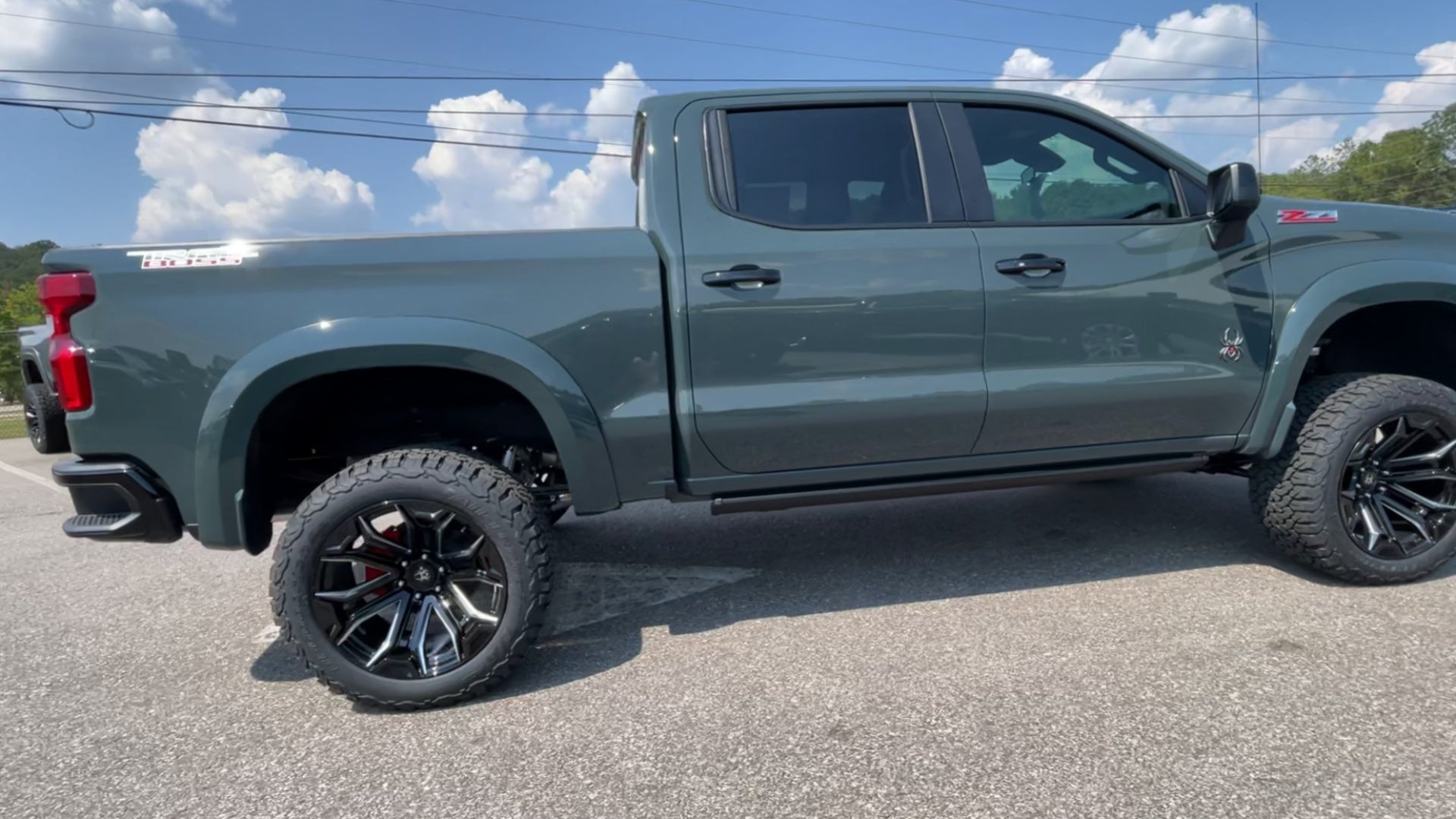 Vehicle Image 8