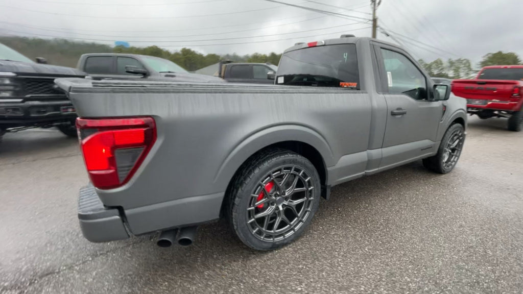 Vehicle Image 8