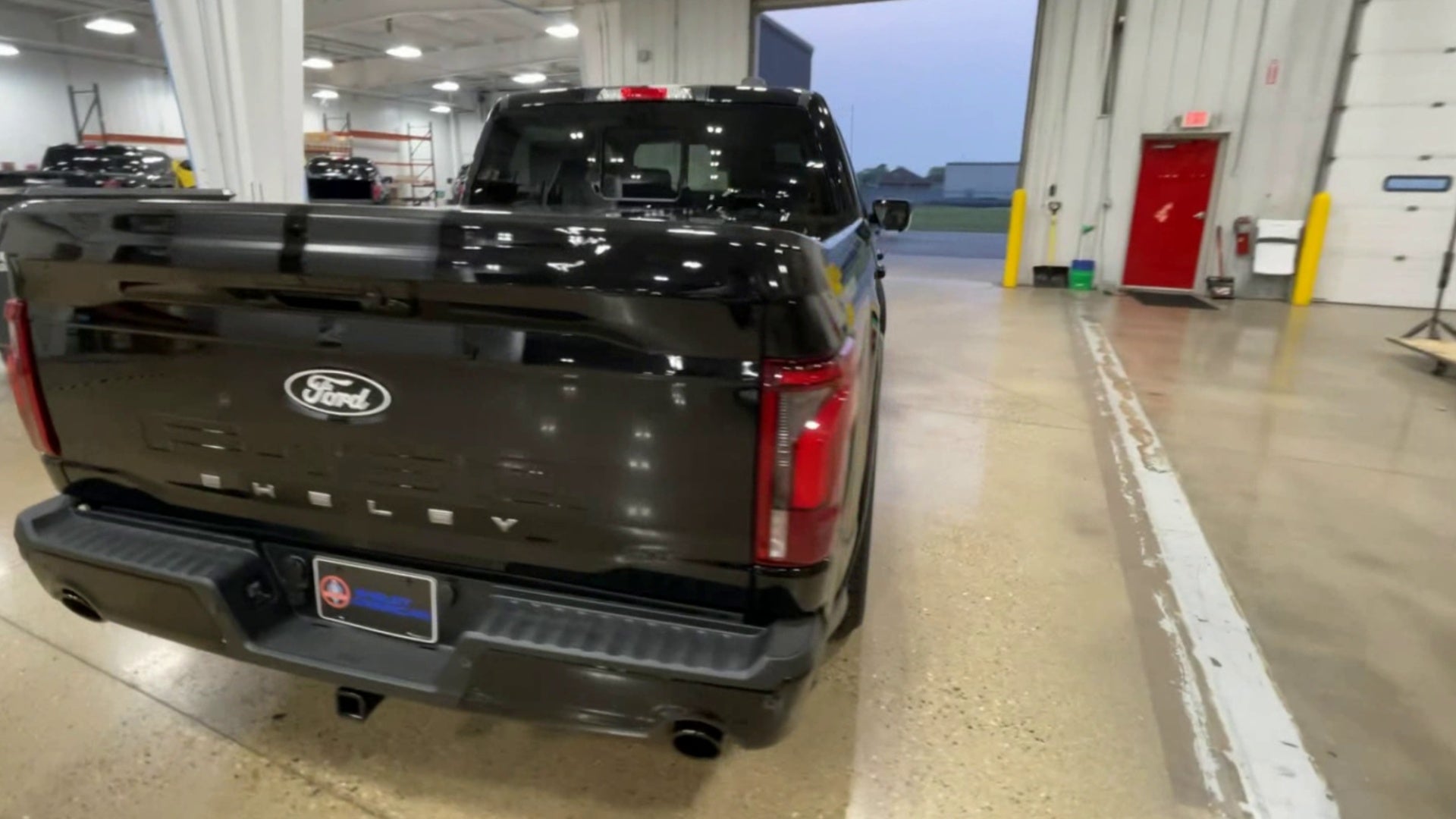 Vehicle Image 8