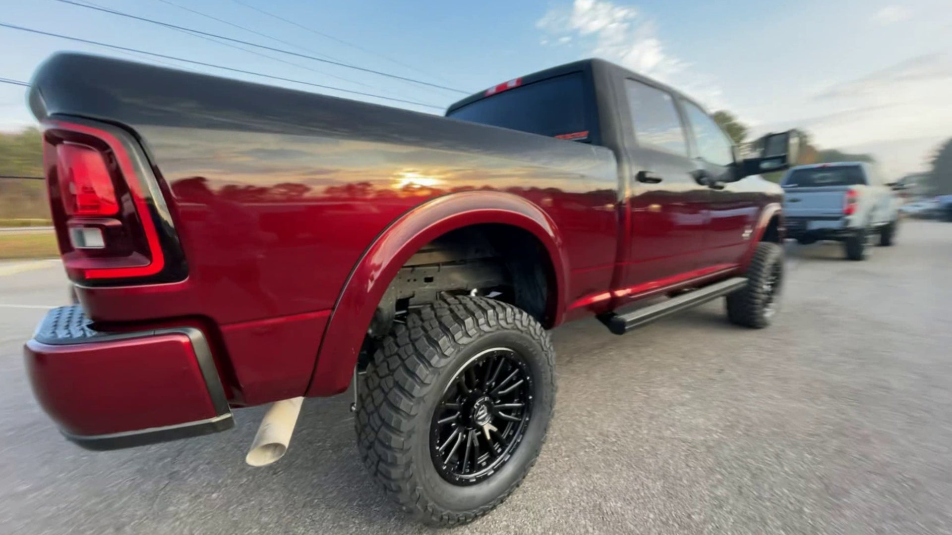 Vehicle Image 8